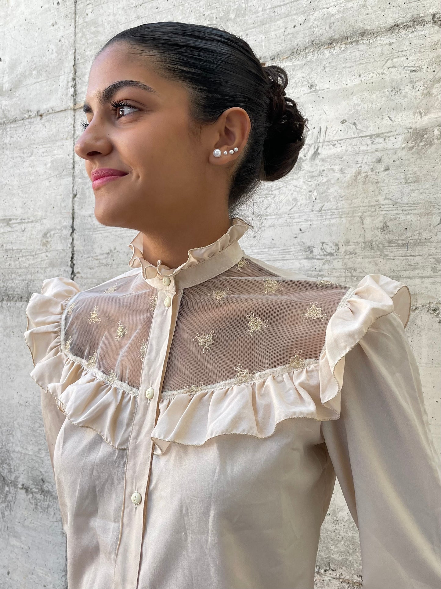 Camicetta nude con balze e dettaglio sheer - taglia S