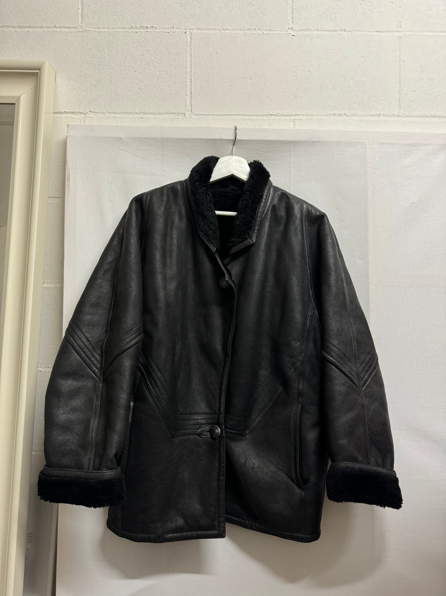 Montone originale Shearling in pelle nero, rara taglia piccola da donna