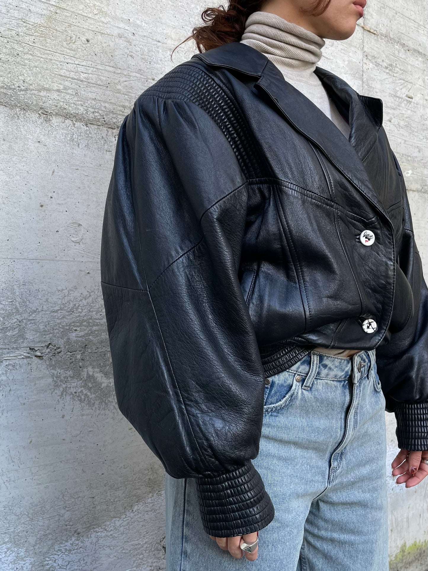 Bomber 80s lavorato in vera pelle nero