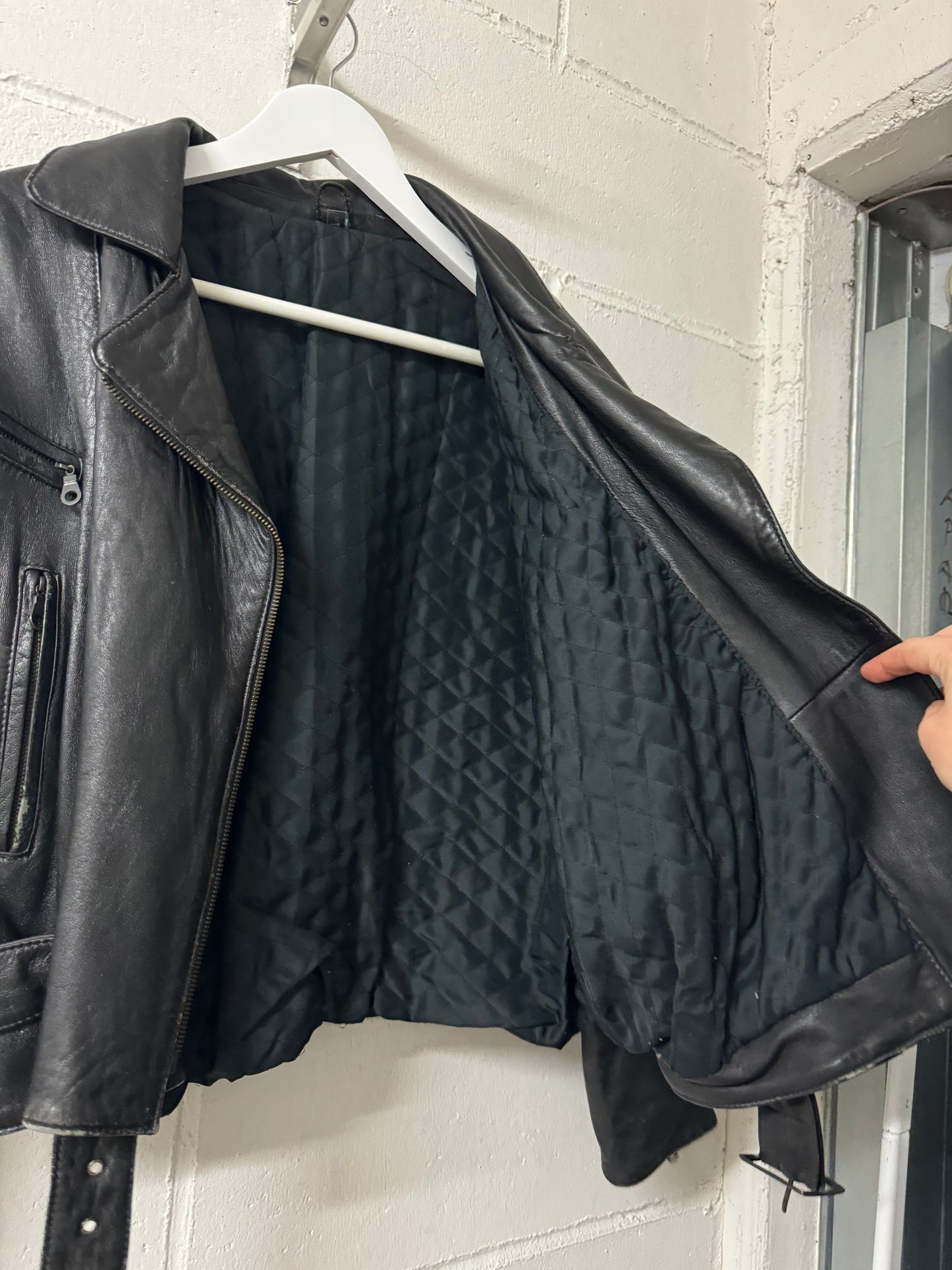 Bomber crop 80s in vera pelle nappata effetto used