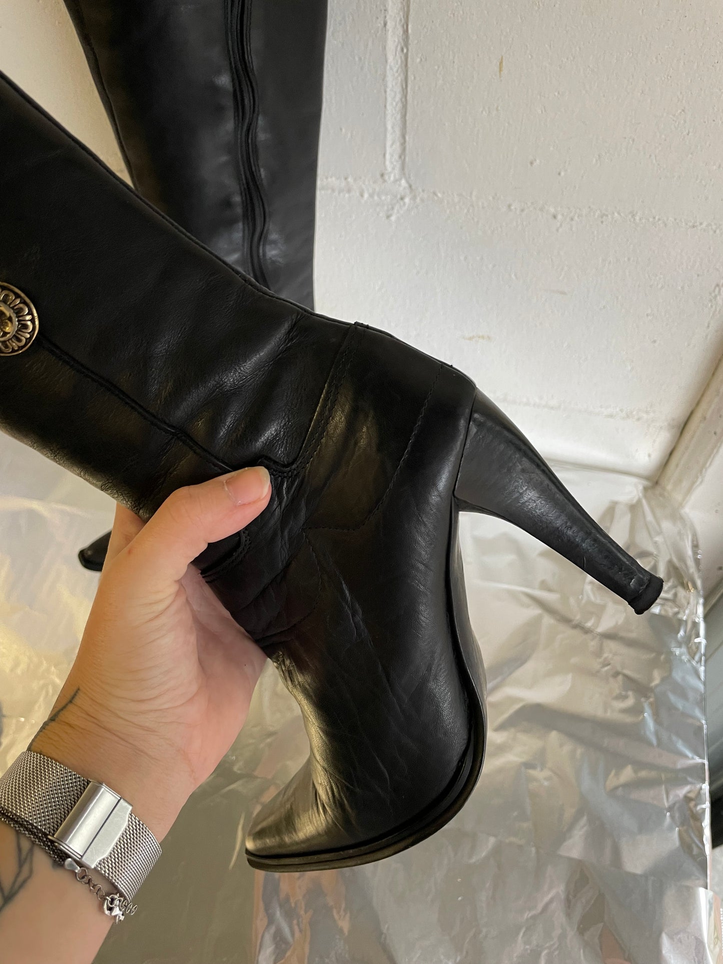 EU 37 - Stivale vintage vera pelle nero al ginocchio, tacco 8cm