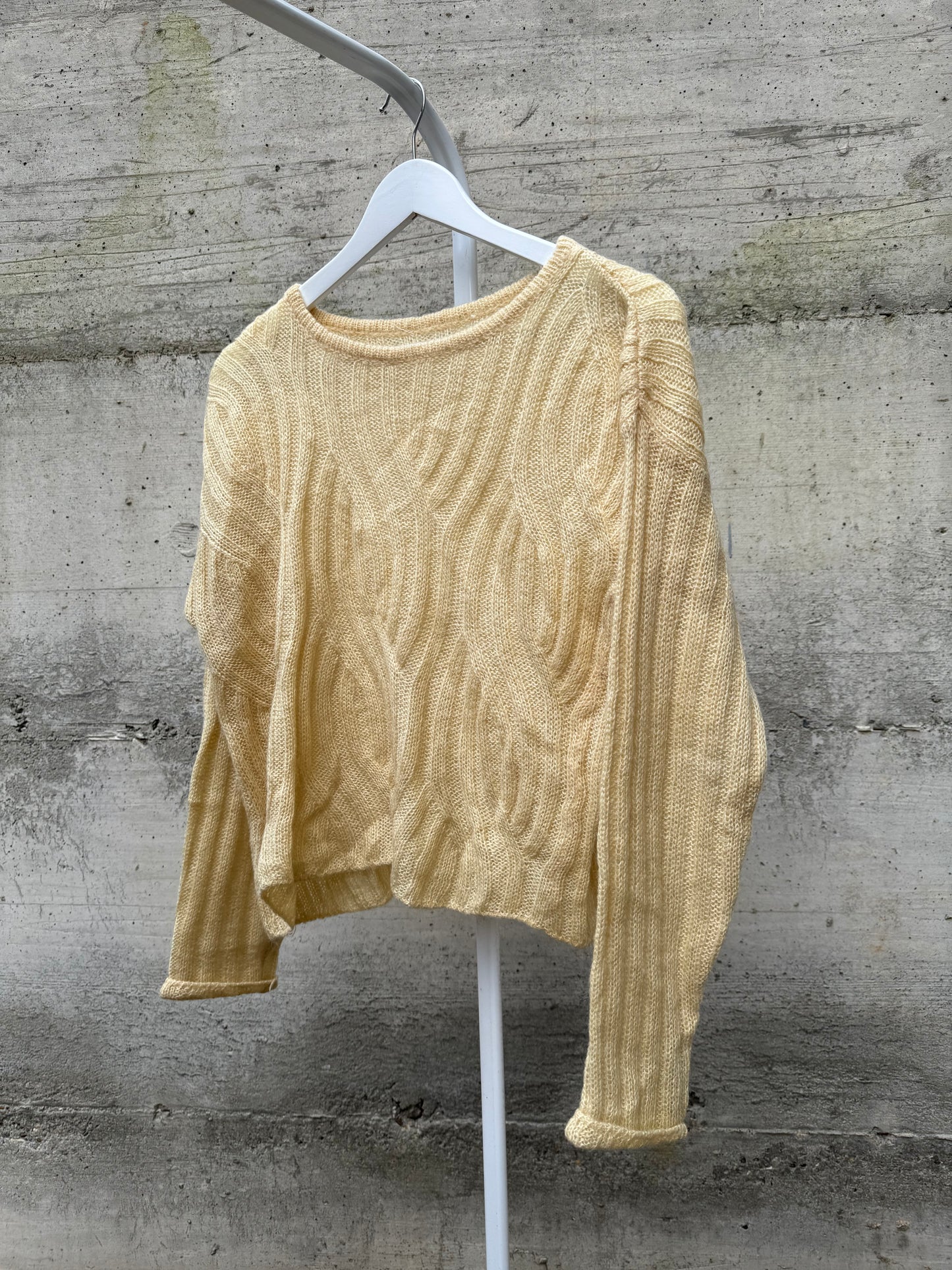 Maglioncino girocollo crochet in lana