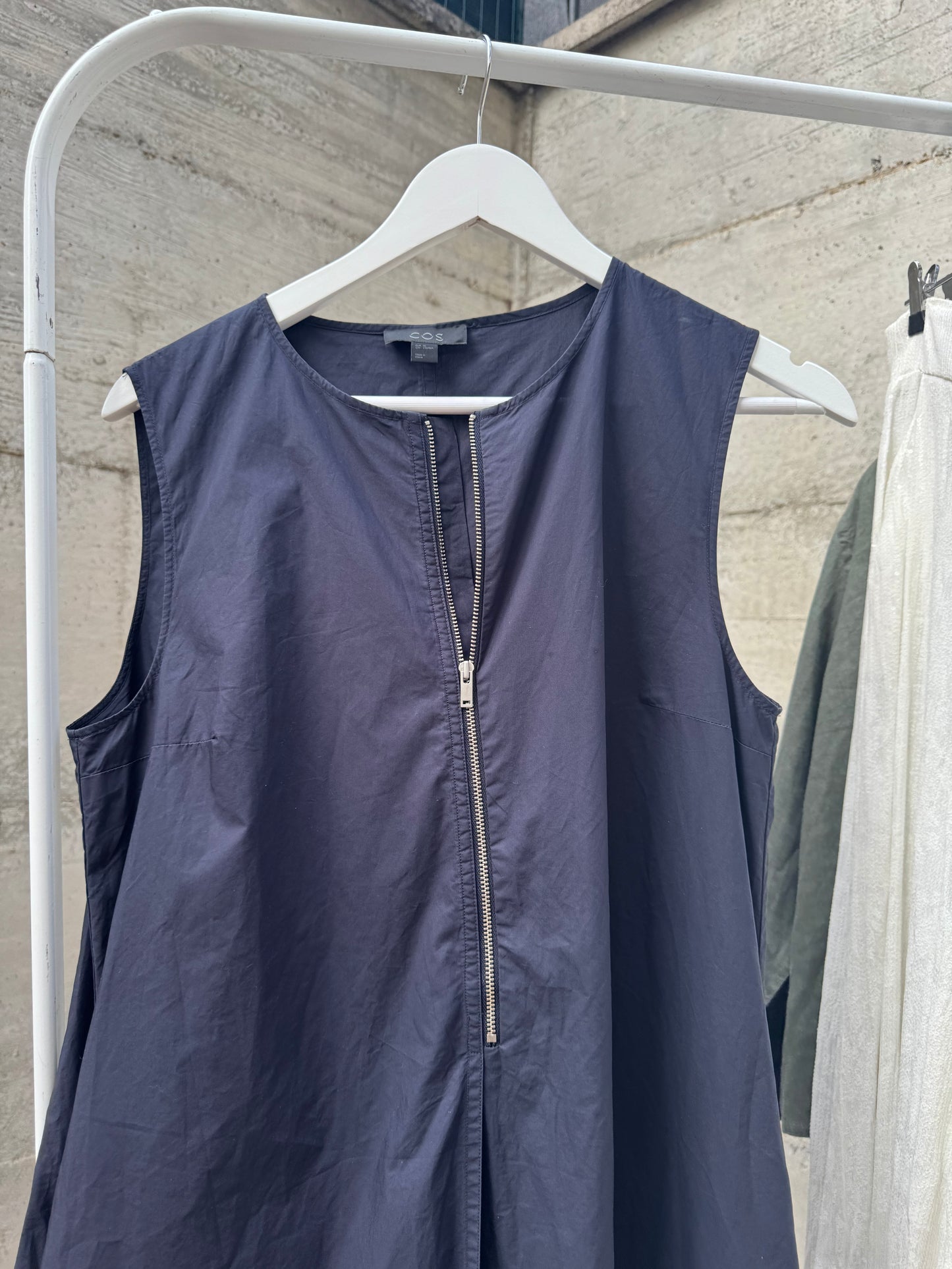 Maxi abito COS in cotone blu notte, taglia M