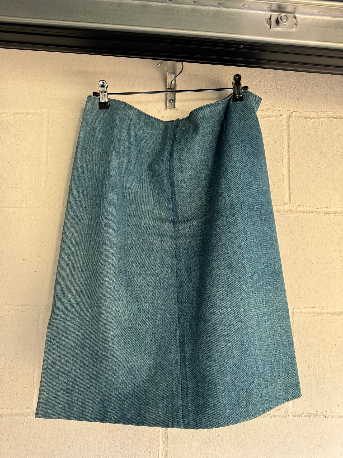 Longuette sartoriale in denim lavaggio medio, taglia 42it