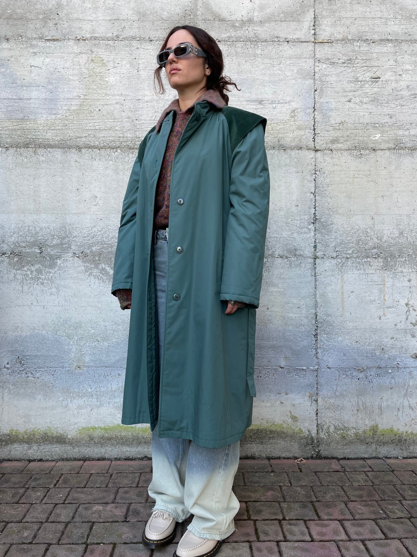 Trenchcoat invernale imbottito con cintura