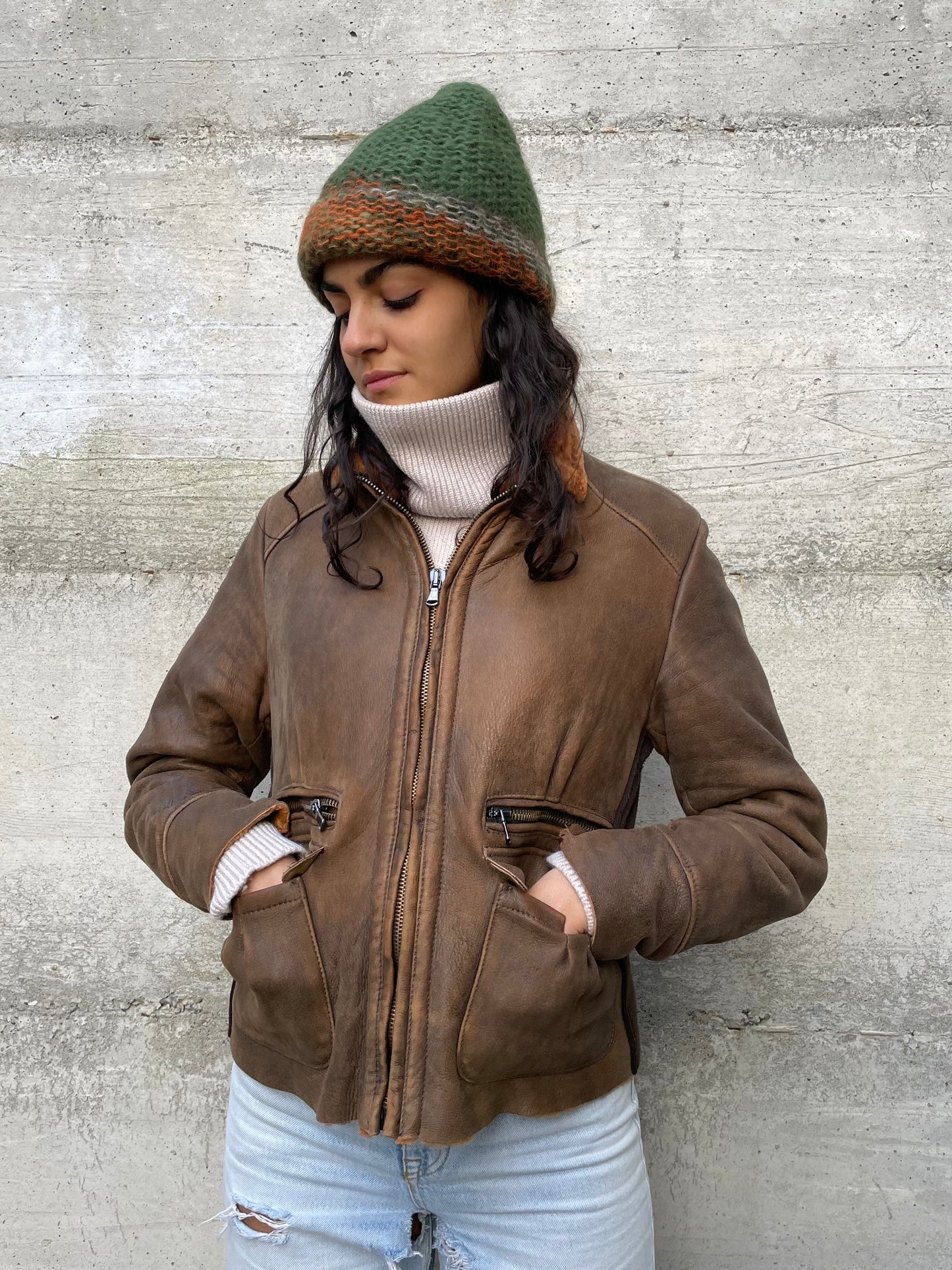 Montone Shearling originale modello slim anni 2000, esterno in nappa distressed e interno a pelo raso