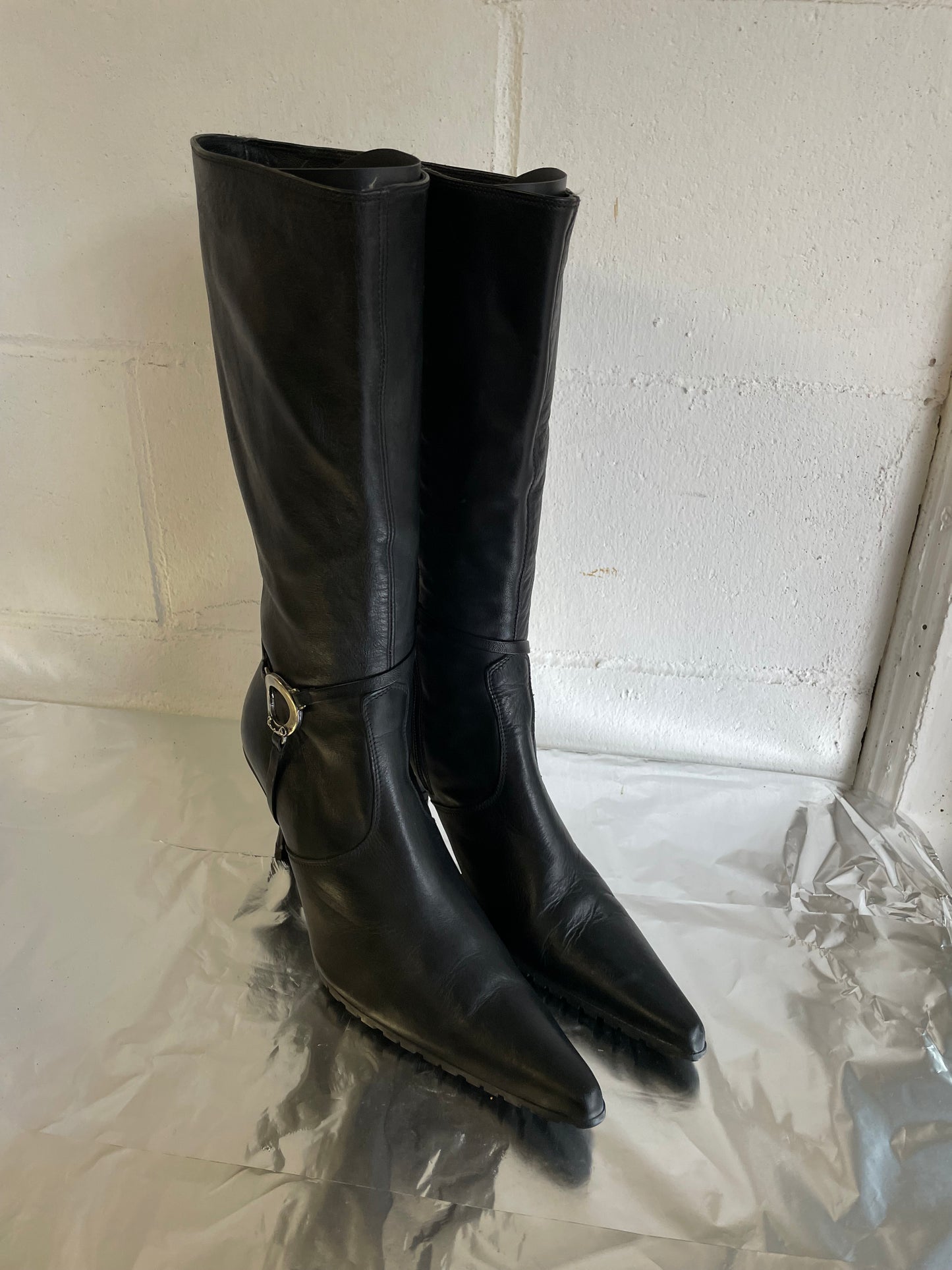 EU 39 - Stivale vintage vera pelle nero a punta, tacco 8cm