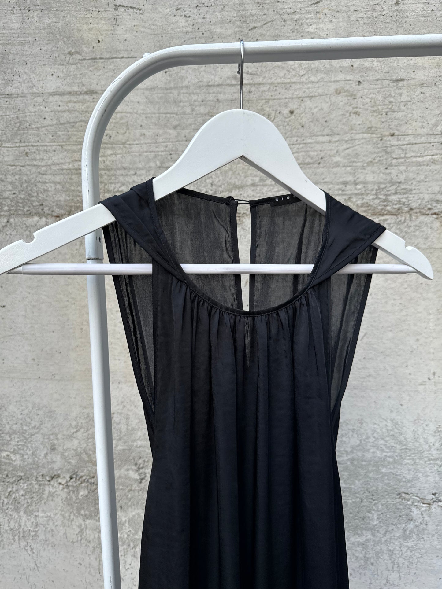 Abitino satinato nero, taglia M