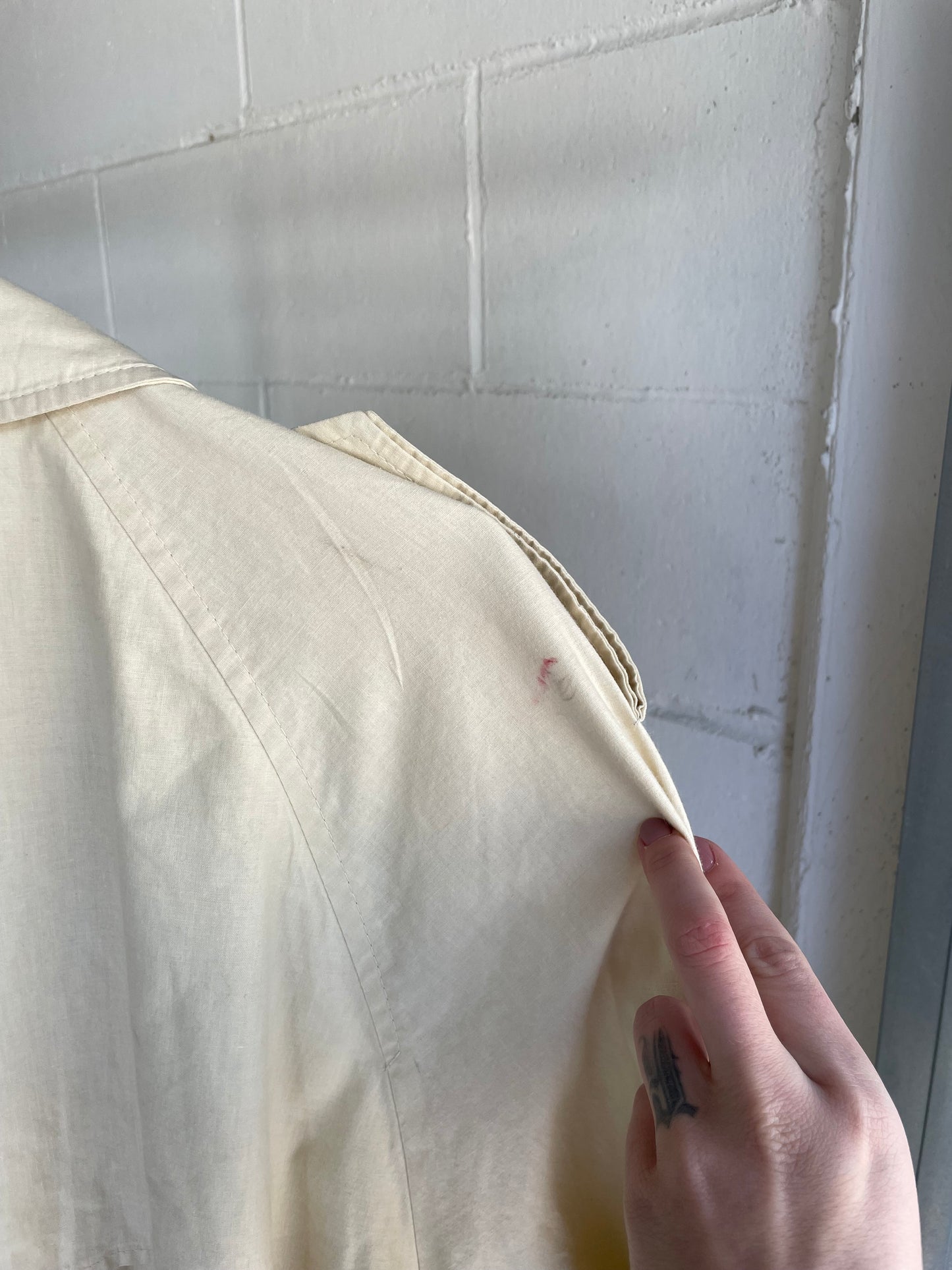 Trenchcoat crema in cotone Andrea Silardi