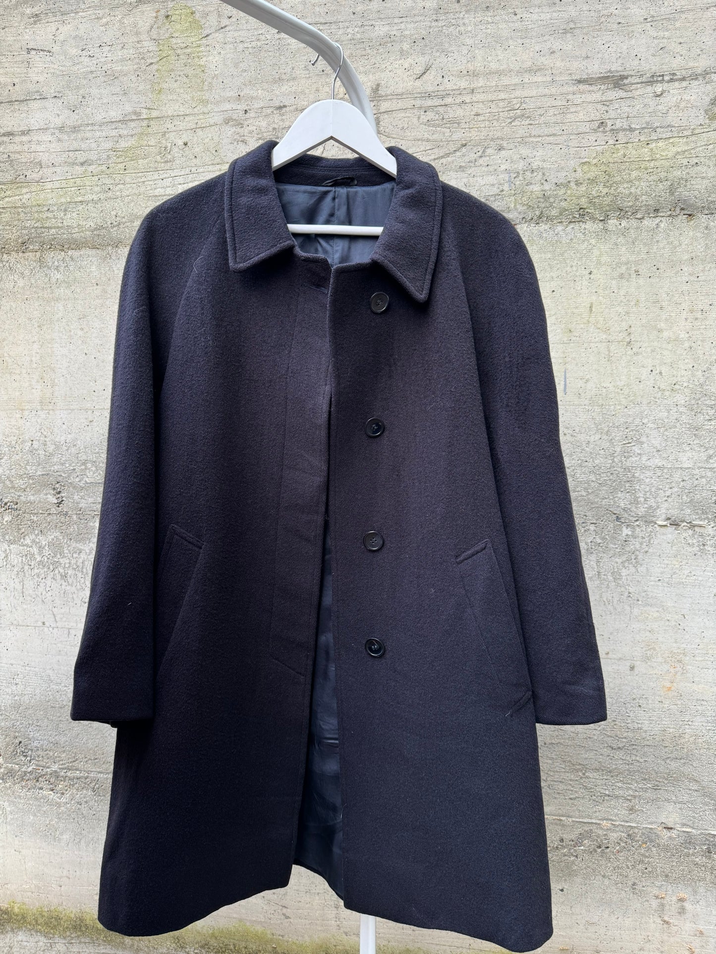 Cappotto corto sartoriale blu notte in pura lana vergine