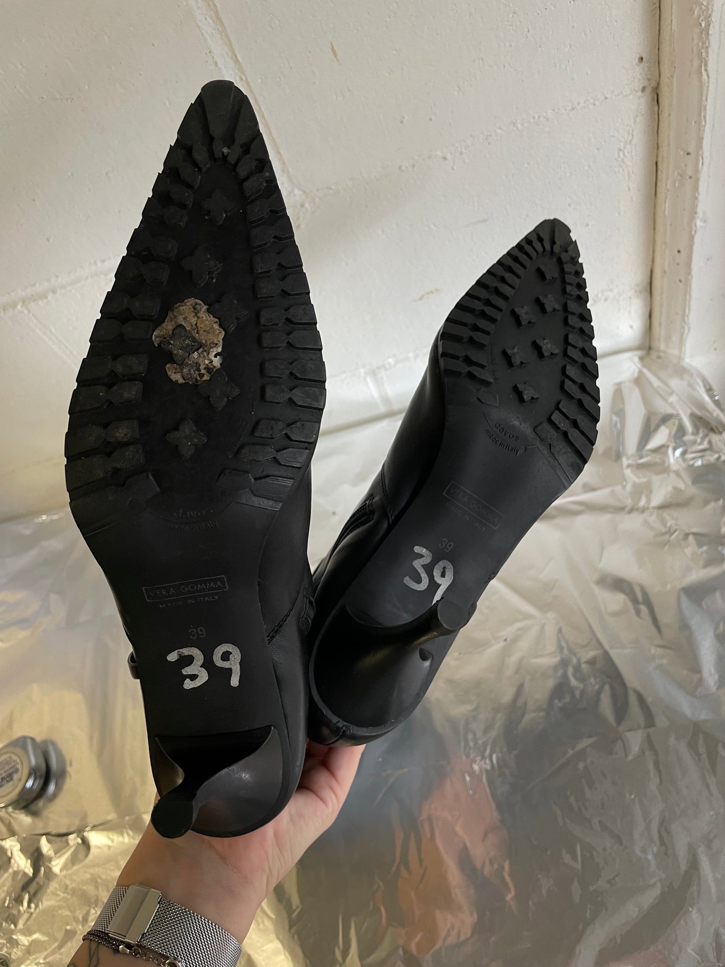 EU 39 - Stivale vintage vera pelle nero a punta, tacco 8cm