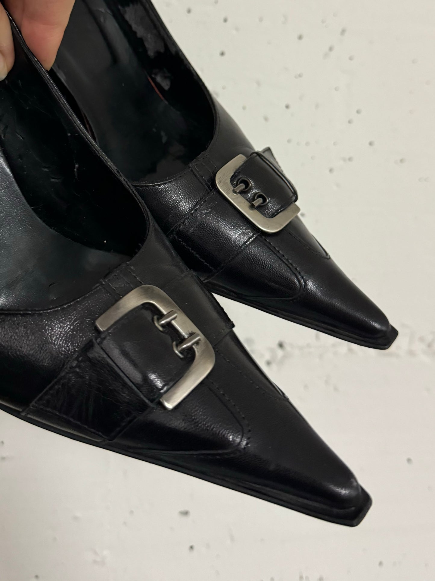 Decolletè vintage in vera pelle nere con fibbia, eu37