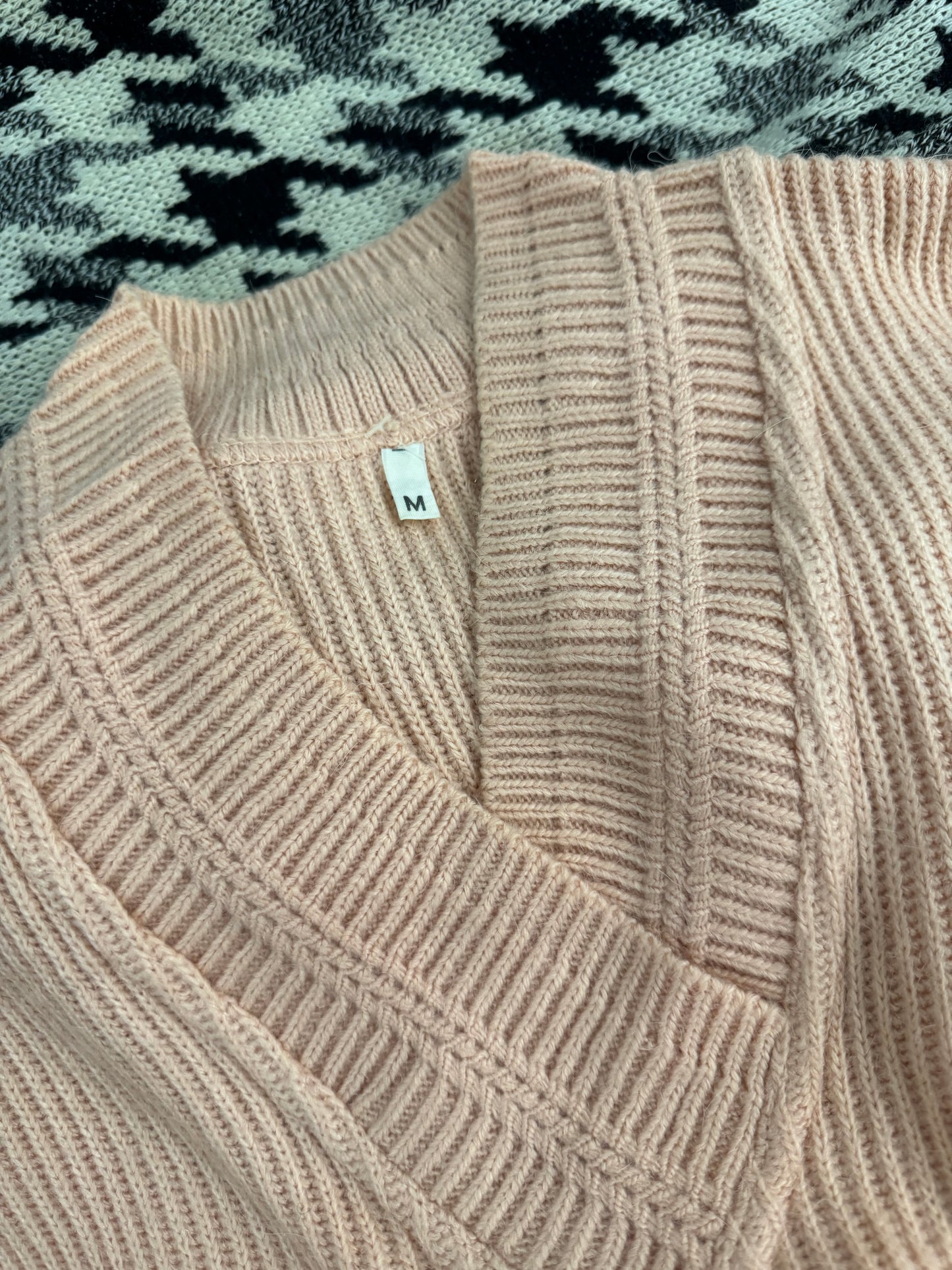 Pullover tricot in misto lana rosa confetto