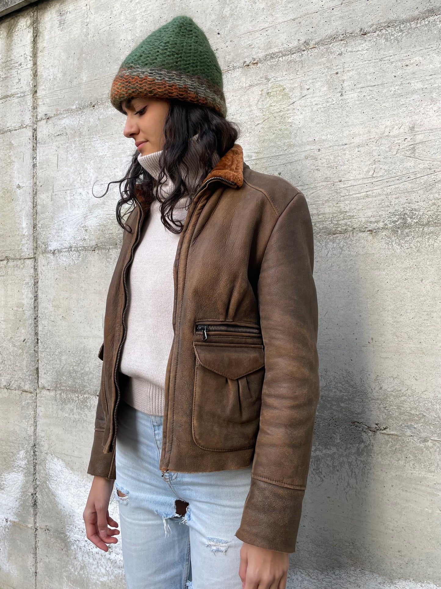 Montone Shearling originale modello slim anni 2000, esterno in nappa distressed e interno a pelo raso