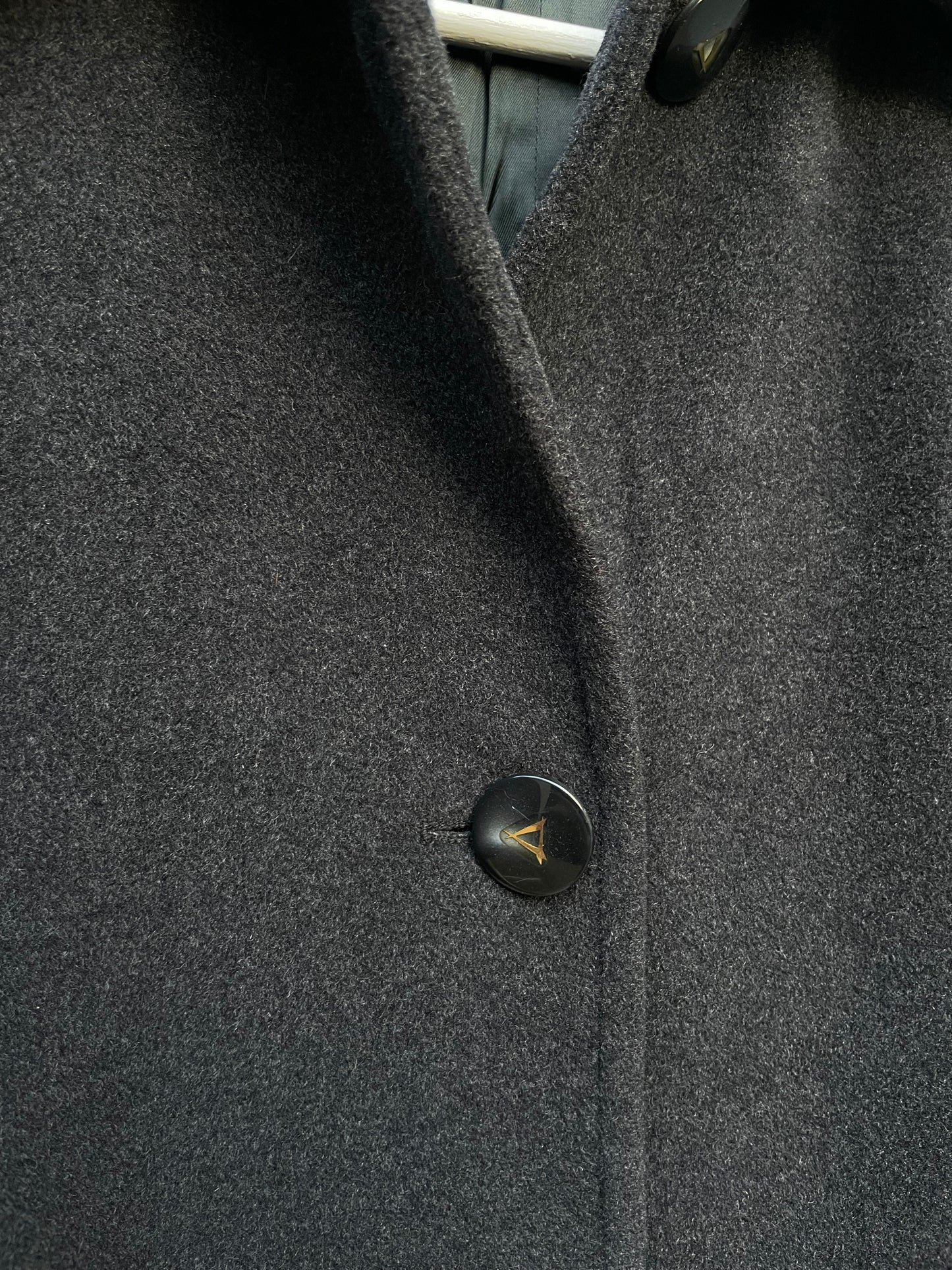 Cappotto sartoriale monopetto grigio scuro 100% lana vergine, in rara taglia 42it