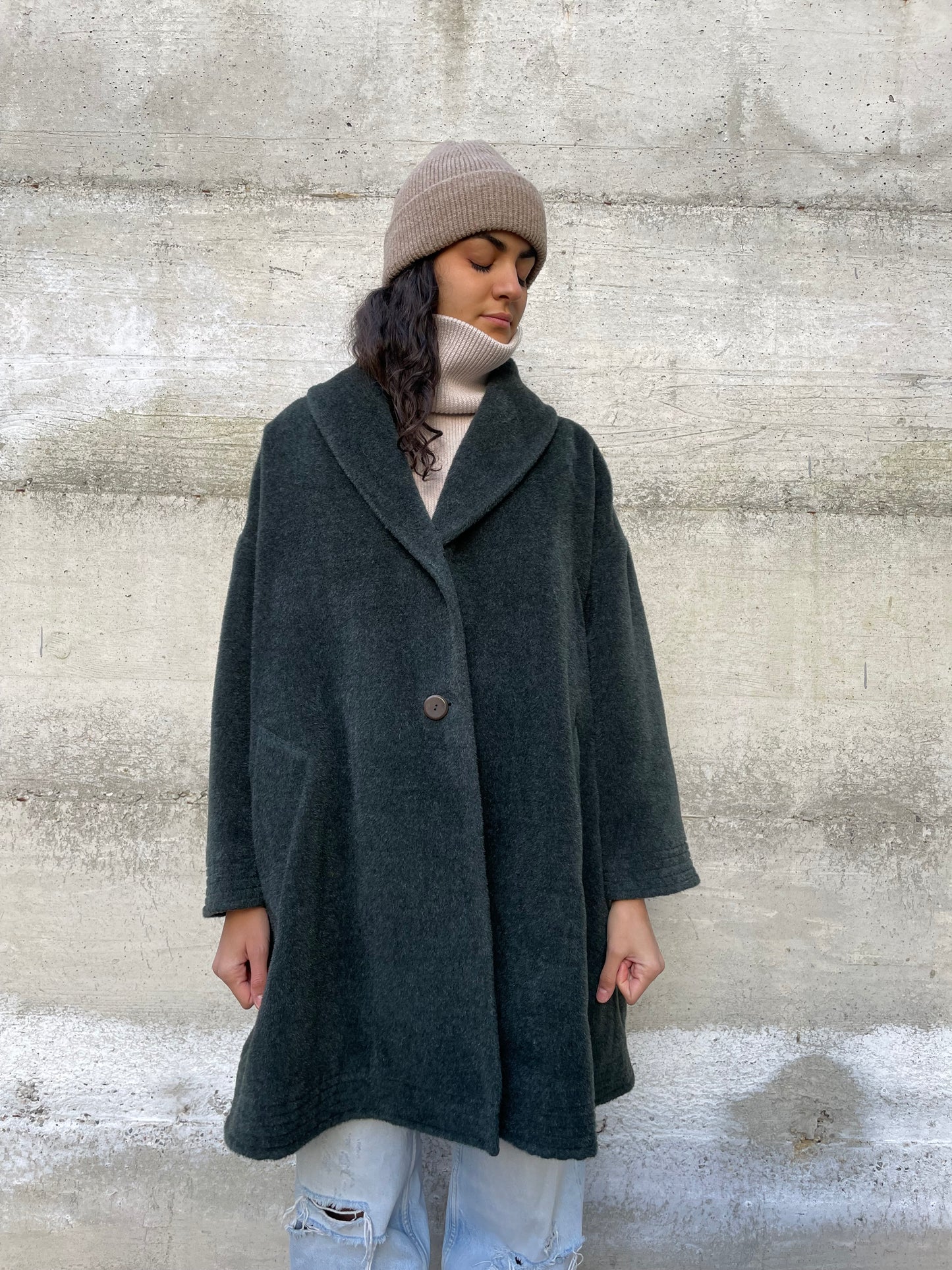 Cappotto a mantella verde bosco 50% alpaca, 30% mohair, 20% lana