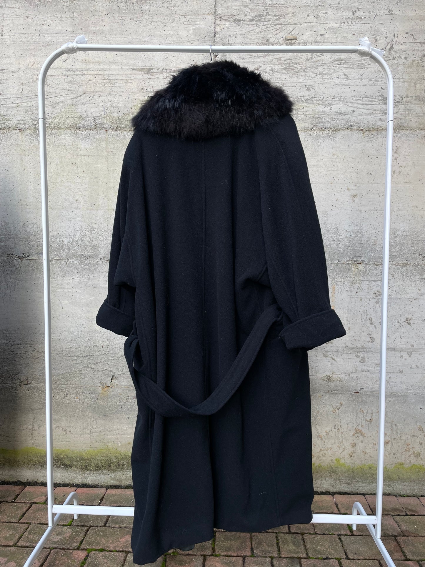 Maxi cappotto accappatoio sartoriale, 100% lana, collo in vera pelliccia - taglia unica