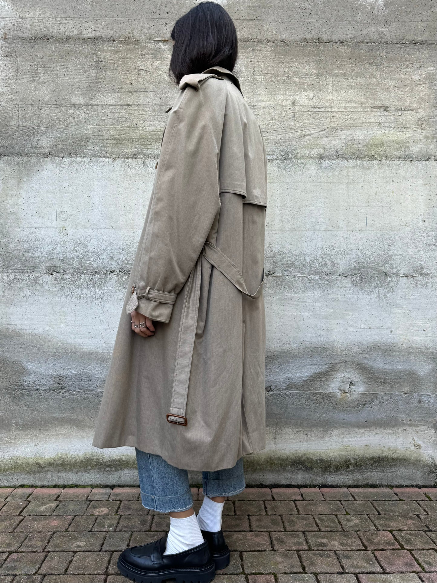 Trenchcoat sartoriale lungo doppiopetto color sabbia