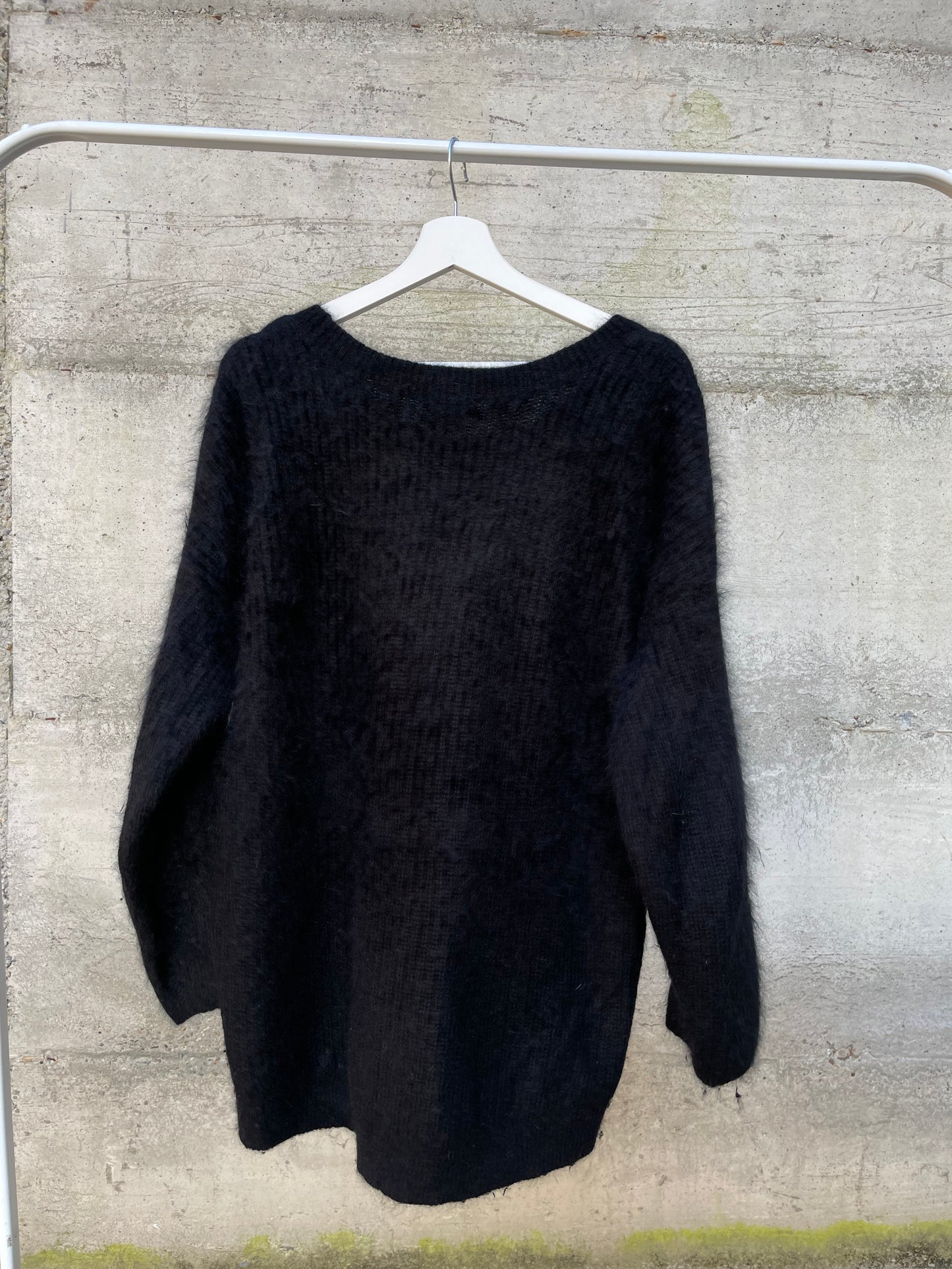 Maxi maglione nero in lana d'angora - taglia unica