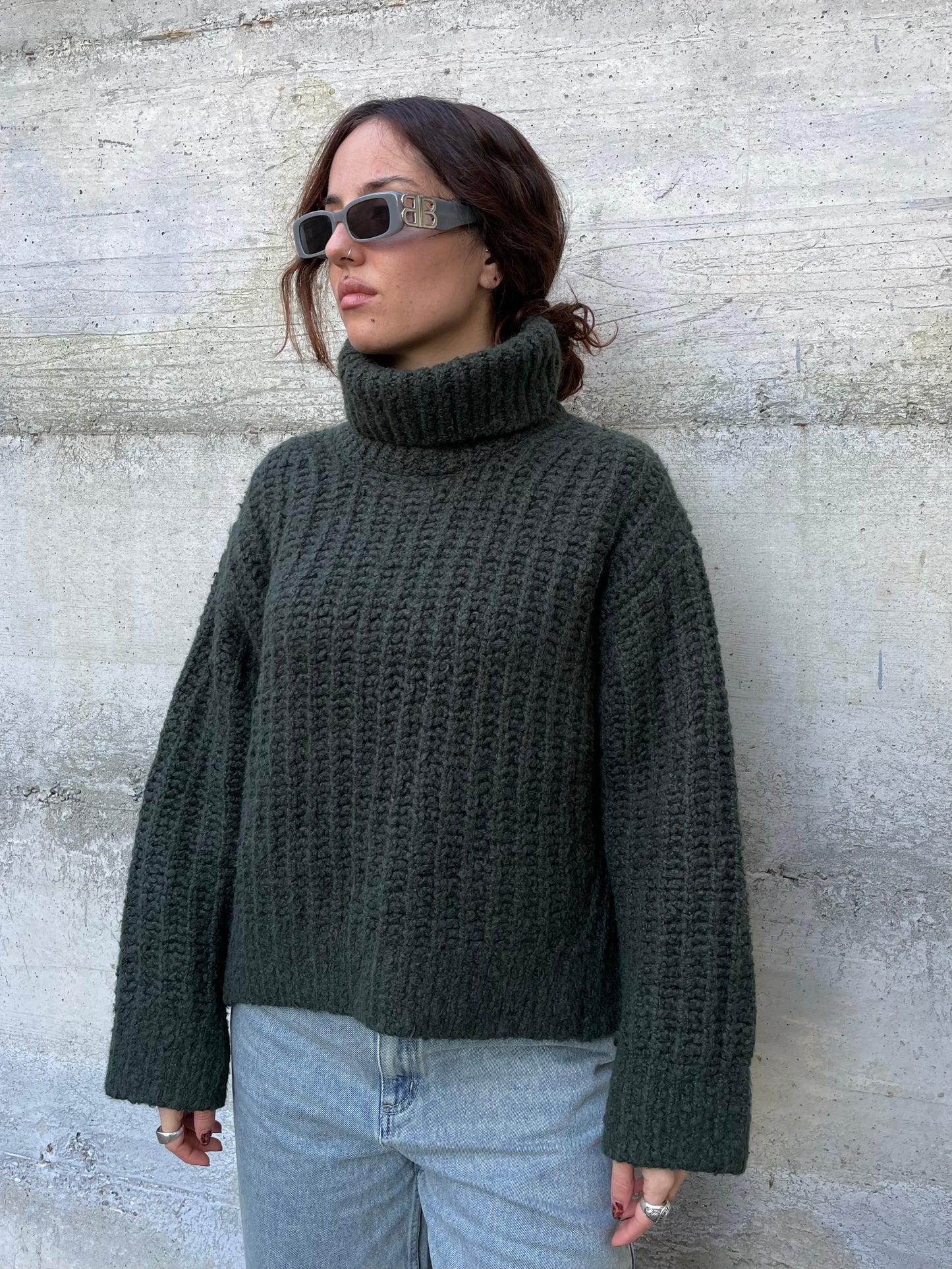 Maglione oversize a collo alto in misto lana