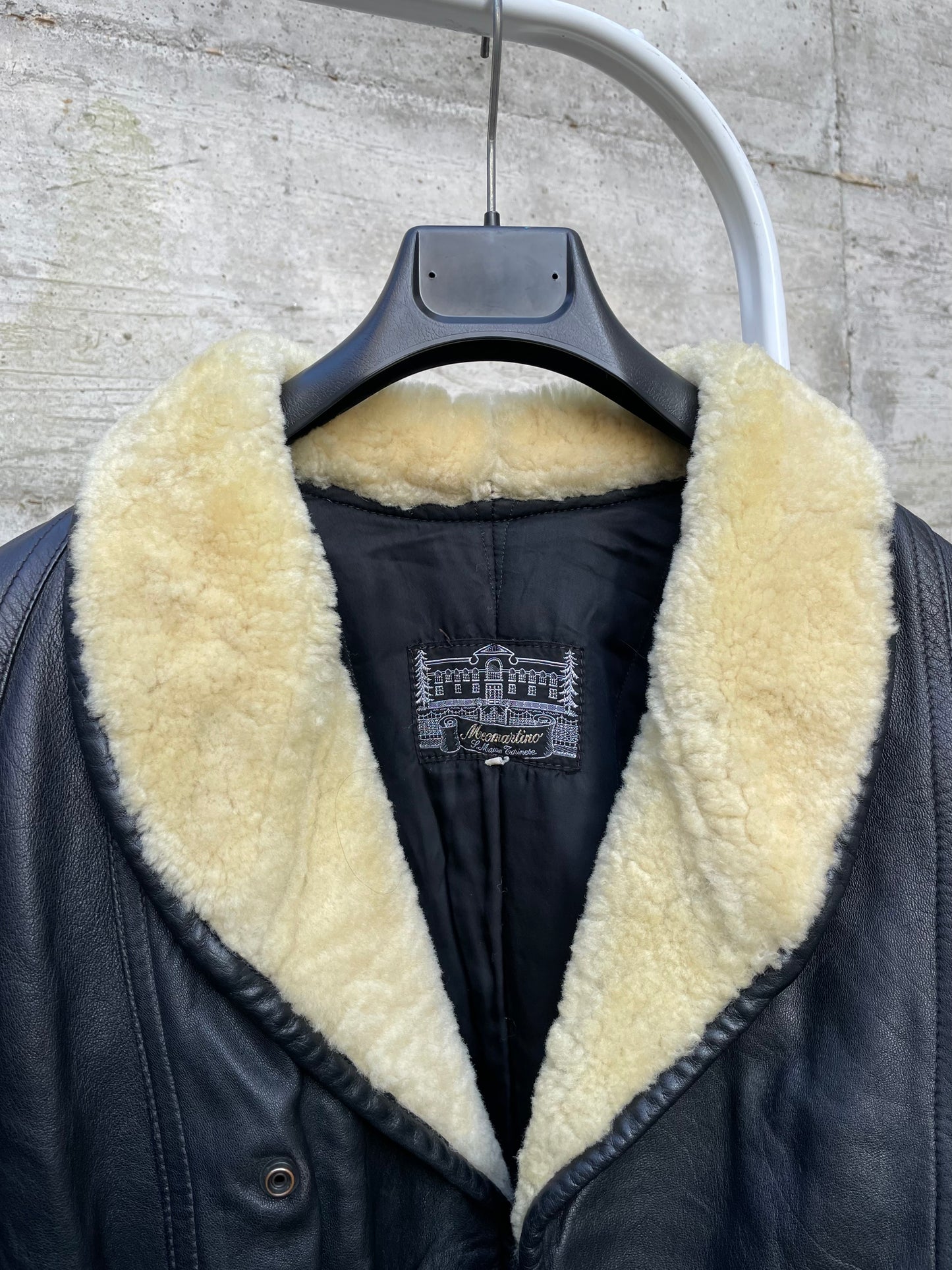 Bomber imbottito in vera pelle nero con collo Shearling burro, rara taglia S uomo