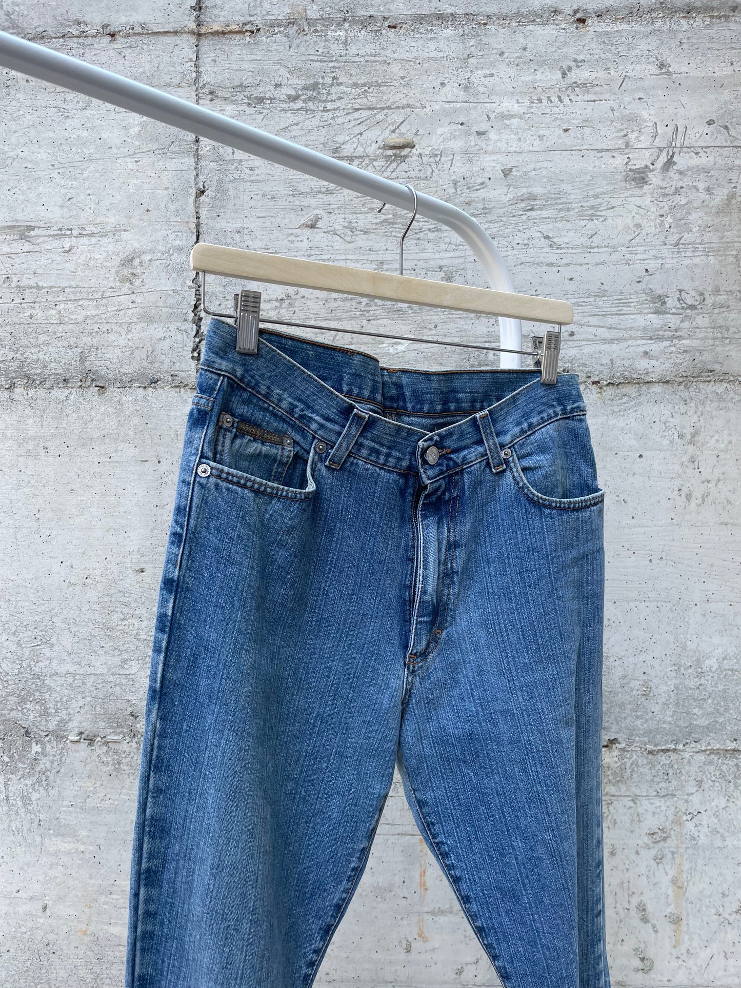 Jeans vintage lavaggio medio a zampa, taglia 42it