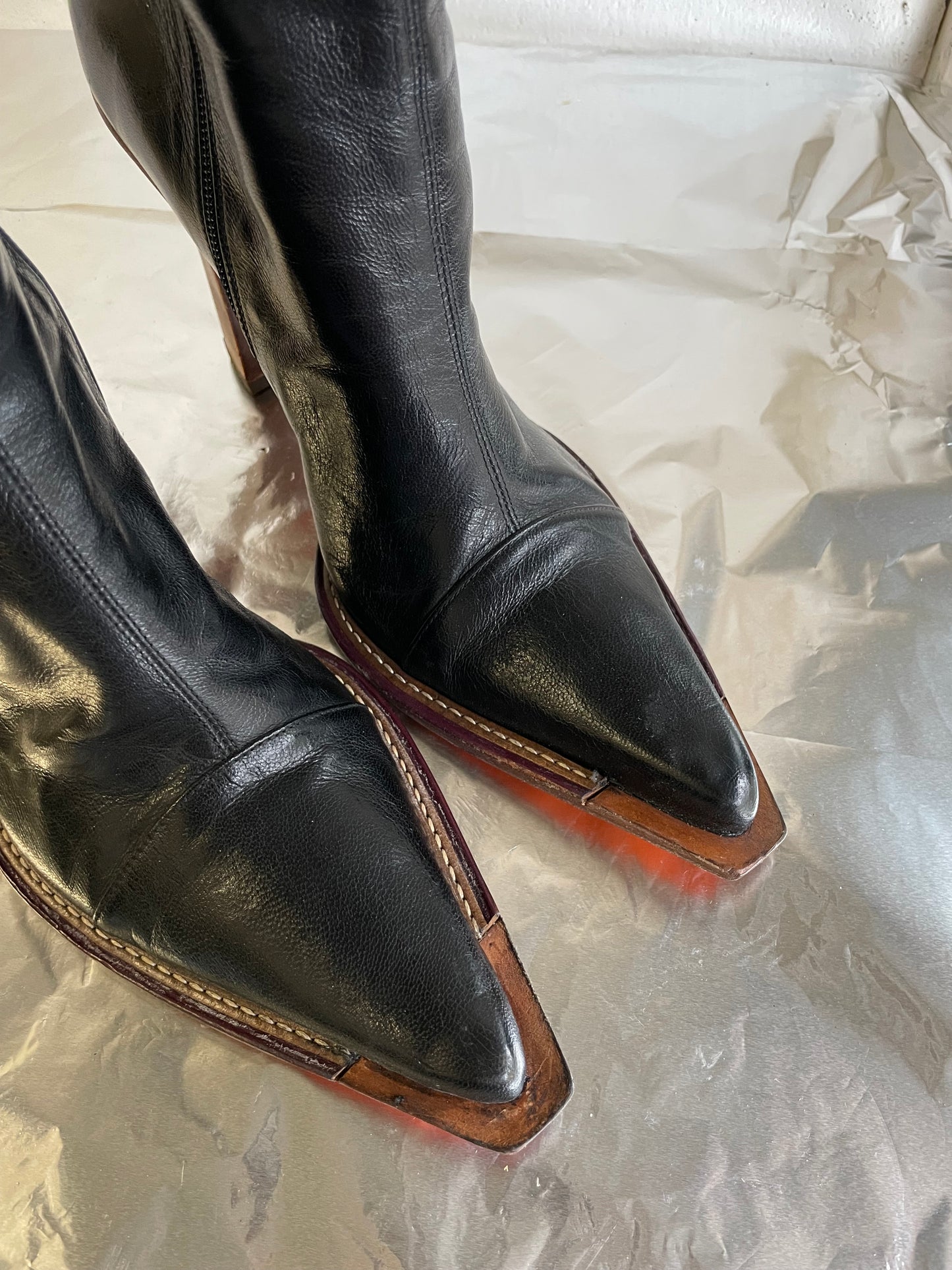 EU 40 - Ankle boots vera pelle neri a punta, tacco grosso 10cm