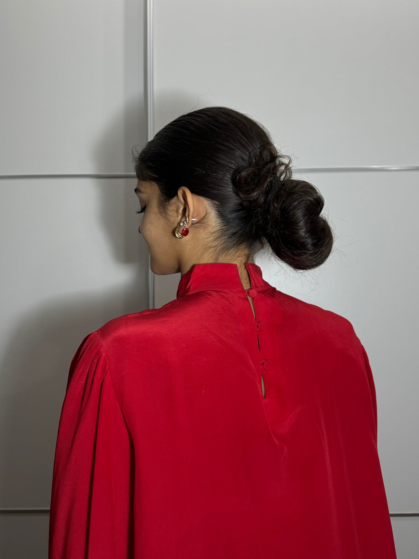 Blusa scivolata in pura seta cinese