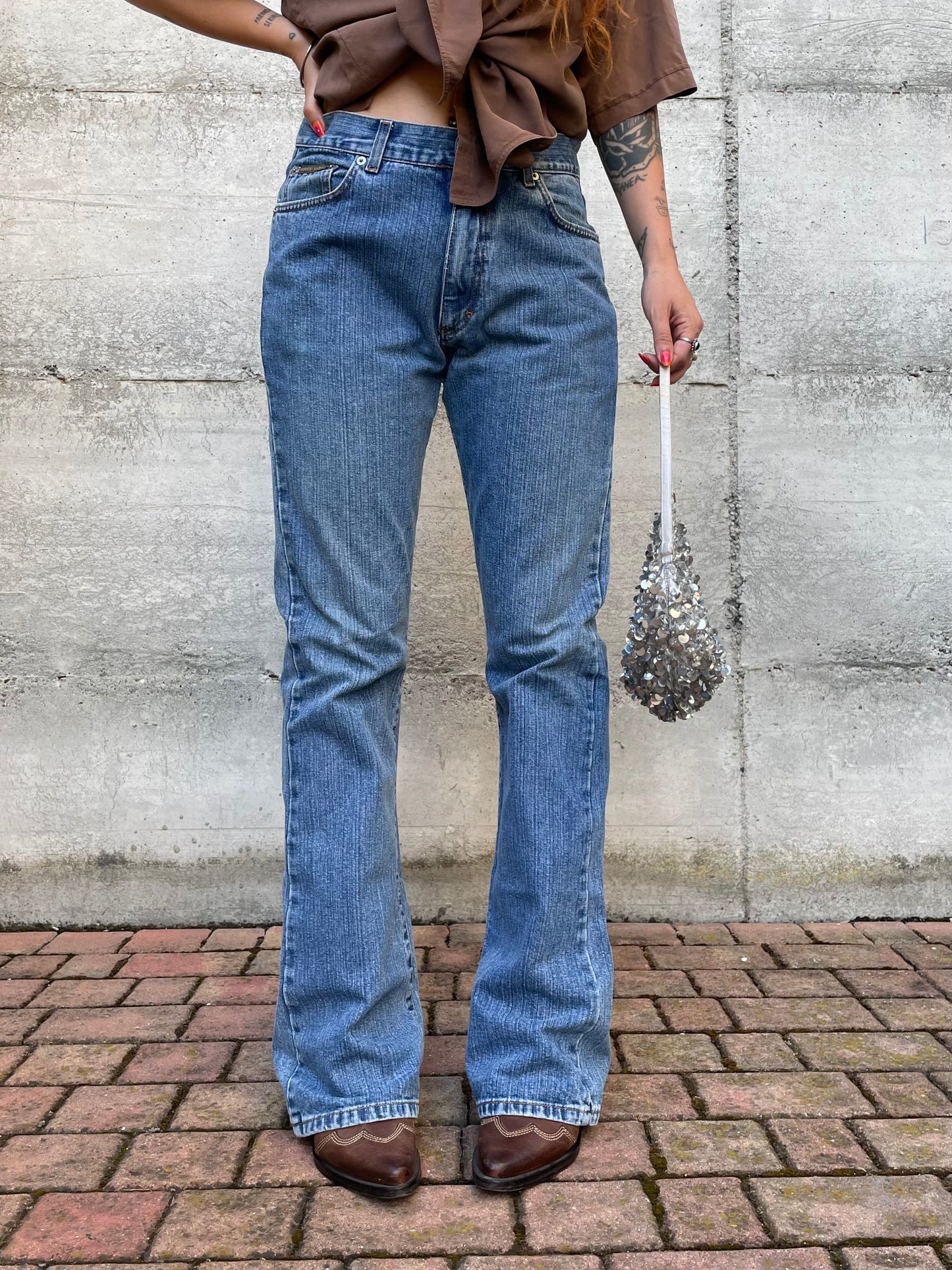 Jeans vintage lavaggio medio a zampa, taglia 42it