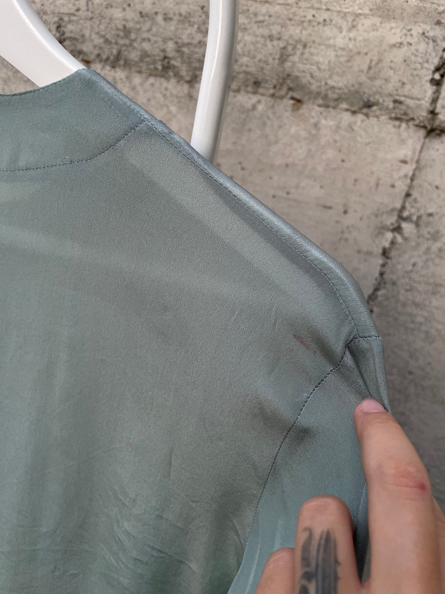 Camicia turchese in misto seta con bottoni gioiello - taglia M