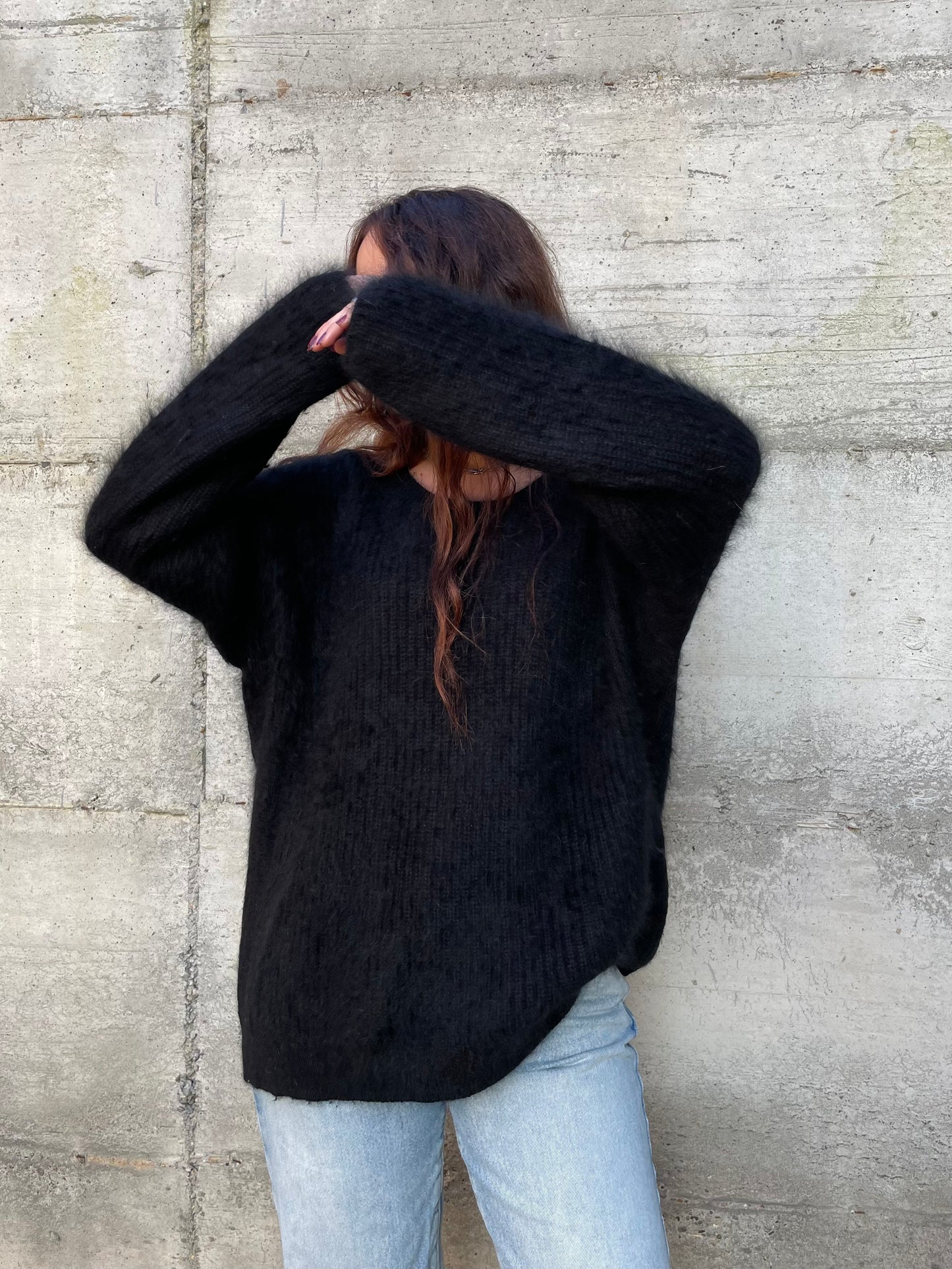 Maxi maglione nero in lana d'angora - taglia unica