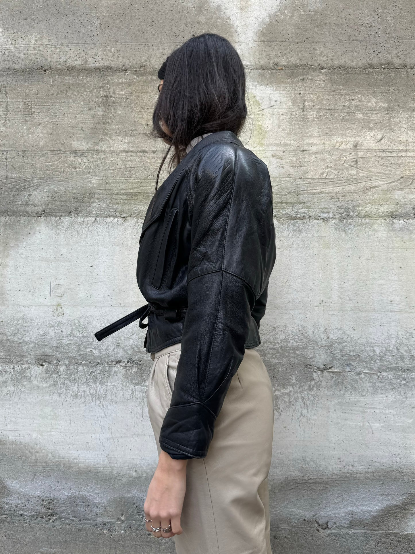 Giacca 80s crop in vera pelle nappata