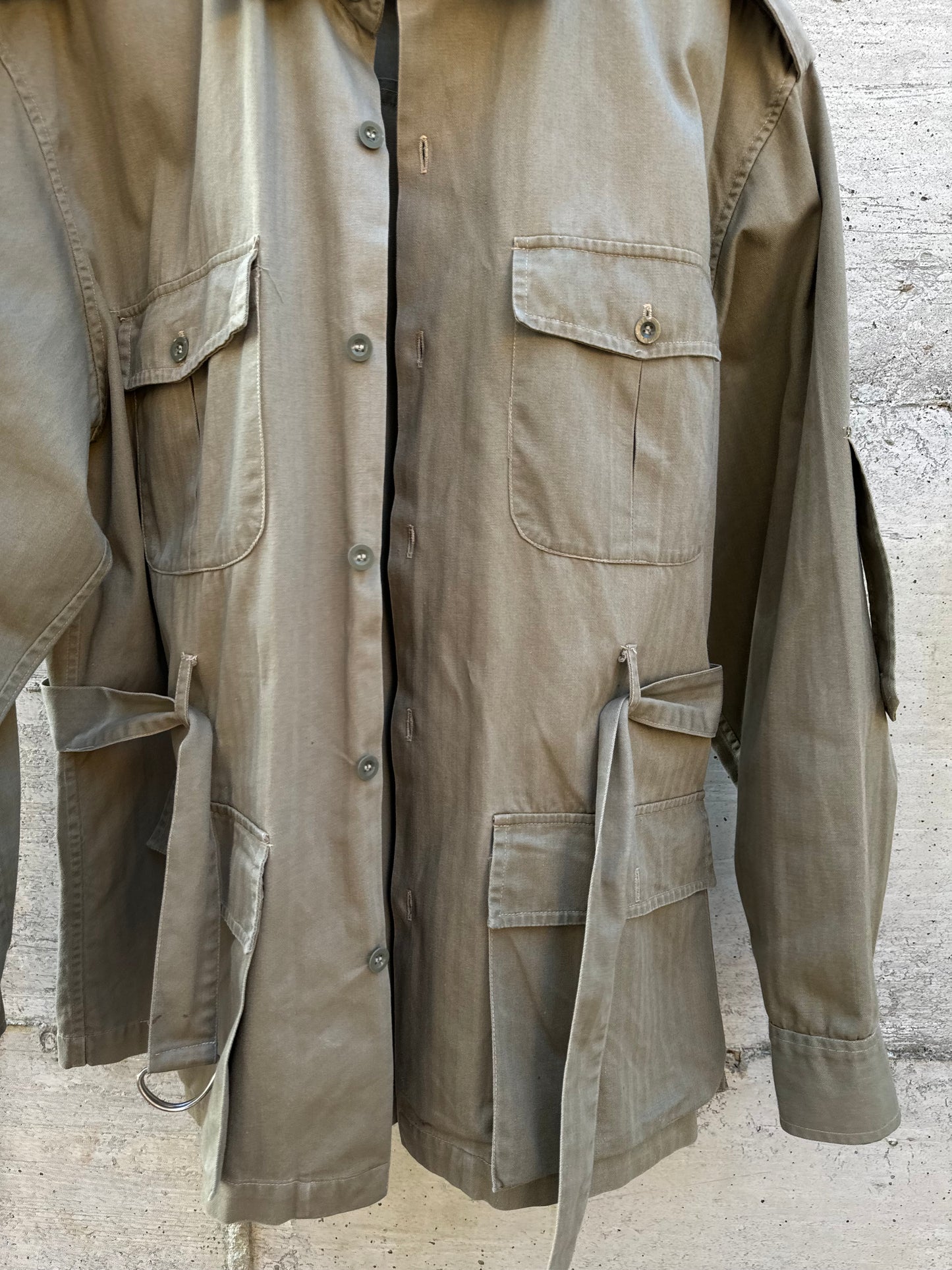 Overshirt cargo cachi in cotone, con cintura