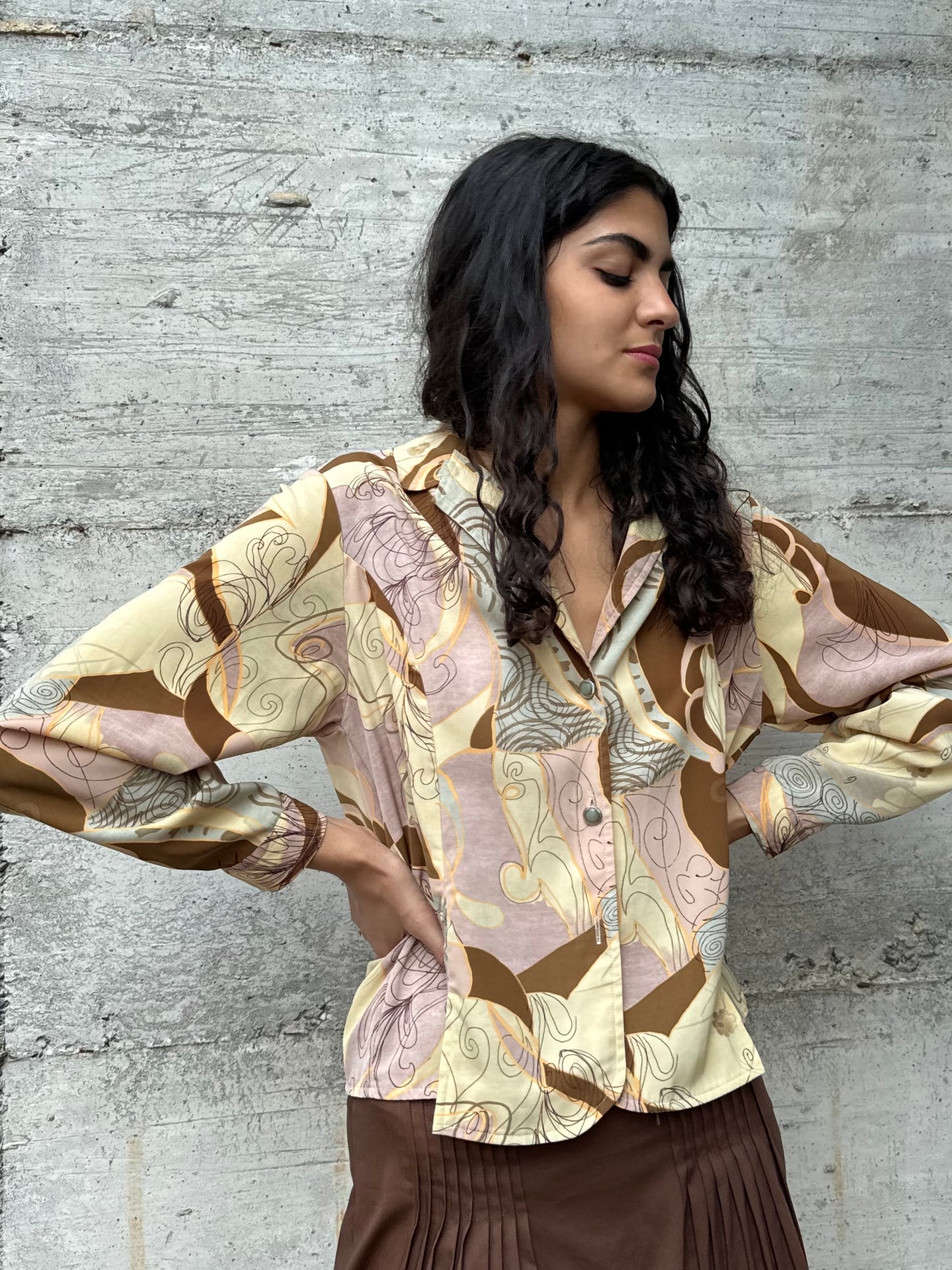 Camicia sartoriale in viscosa con bottoni gioiello