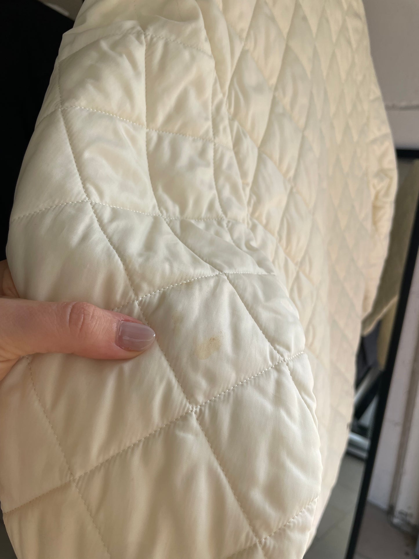 Husky trapuntato bianco con colletto in velluto - M