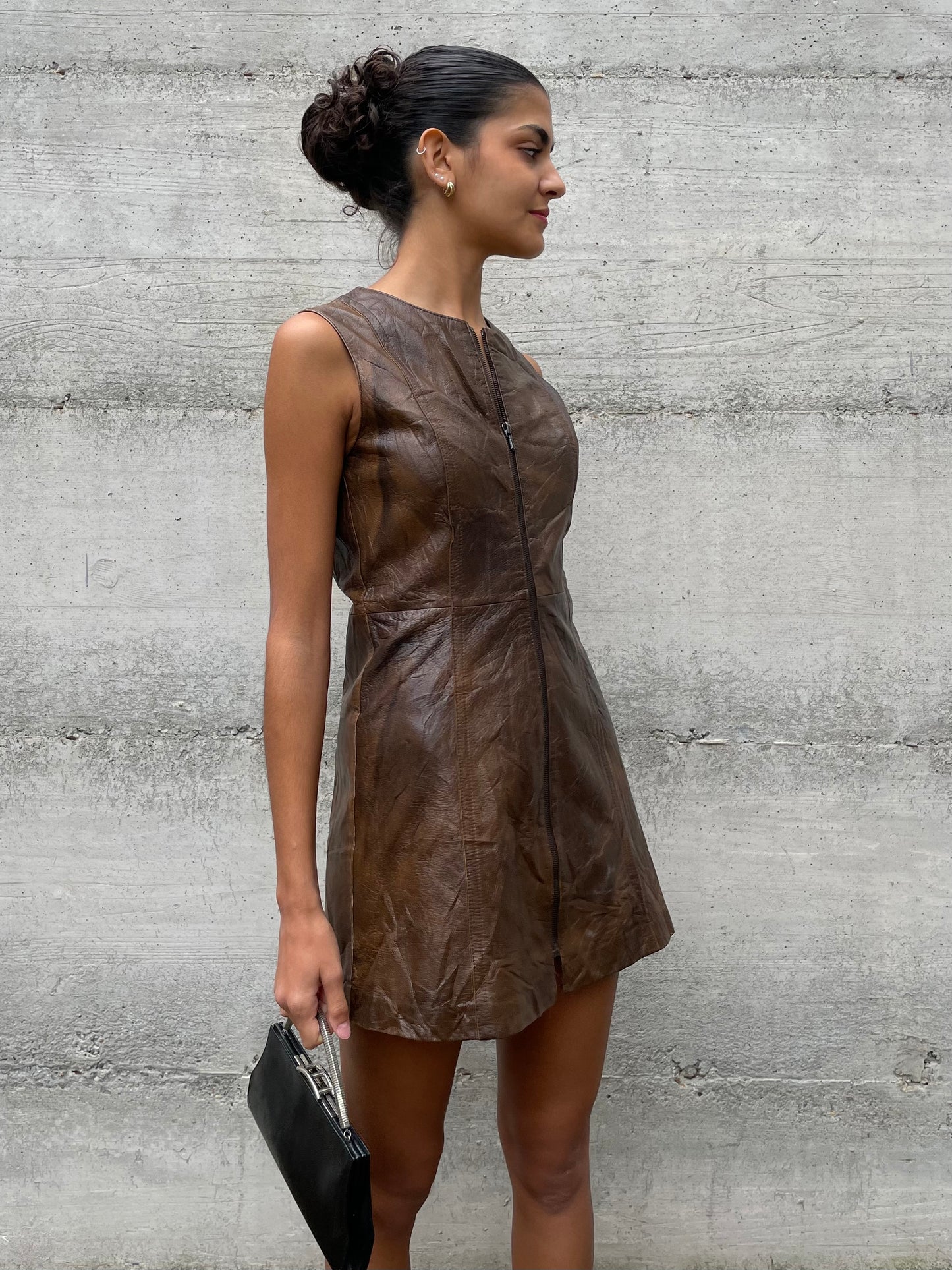 Minidress originale USA smanicato in vera pelle marrone sfumata - taglia S