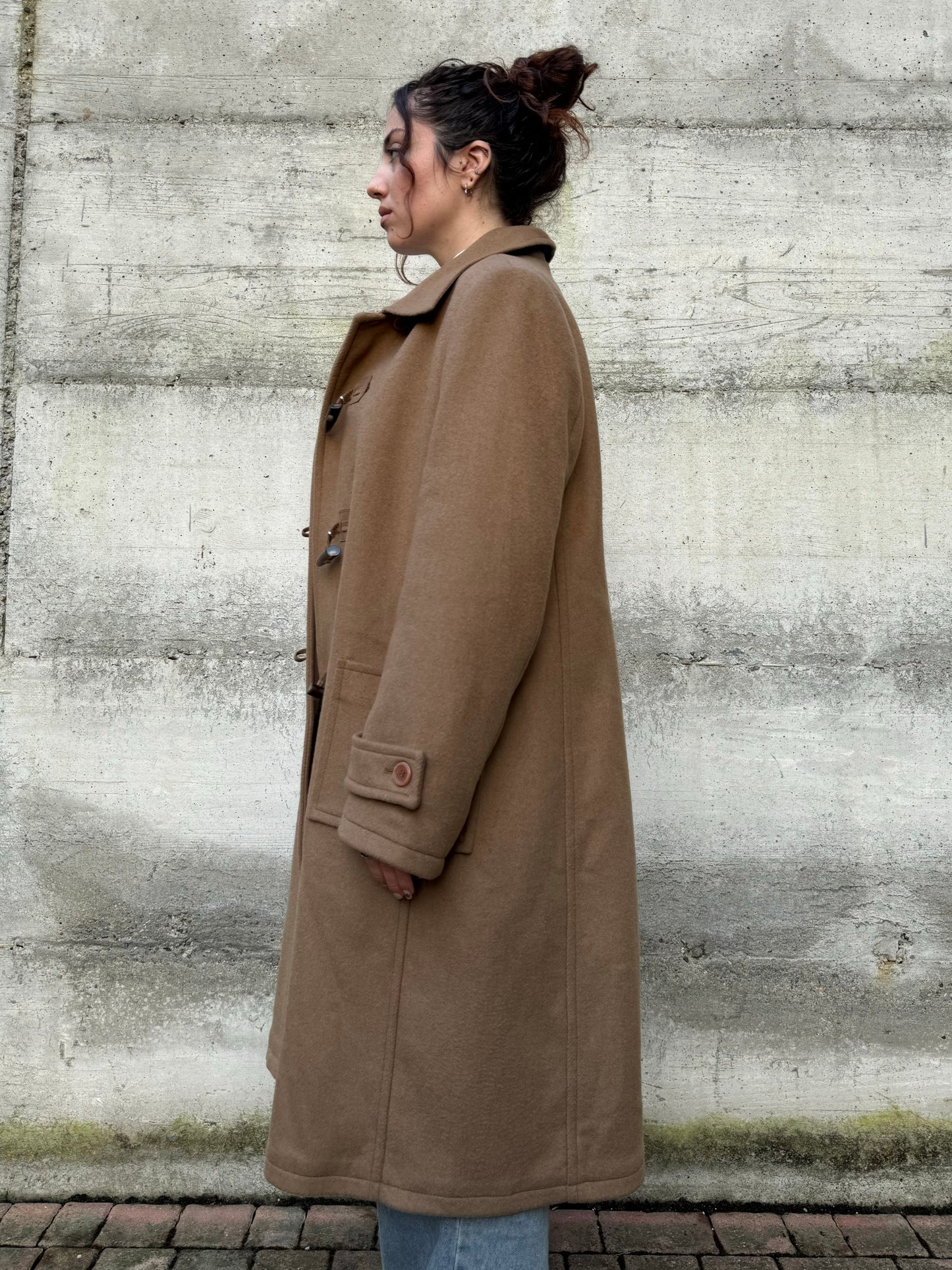 Cappotto donna cammello con alamari in lana vergine