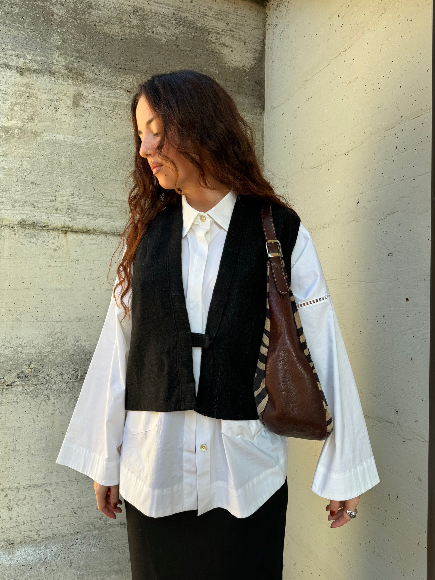 Gilet cropped sartoriale in fresco lana