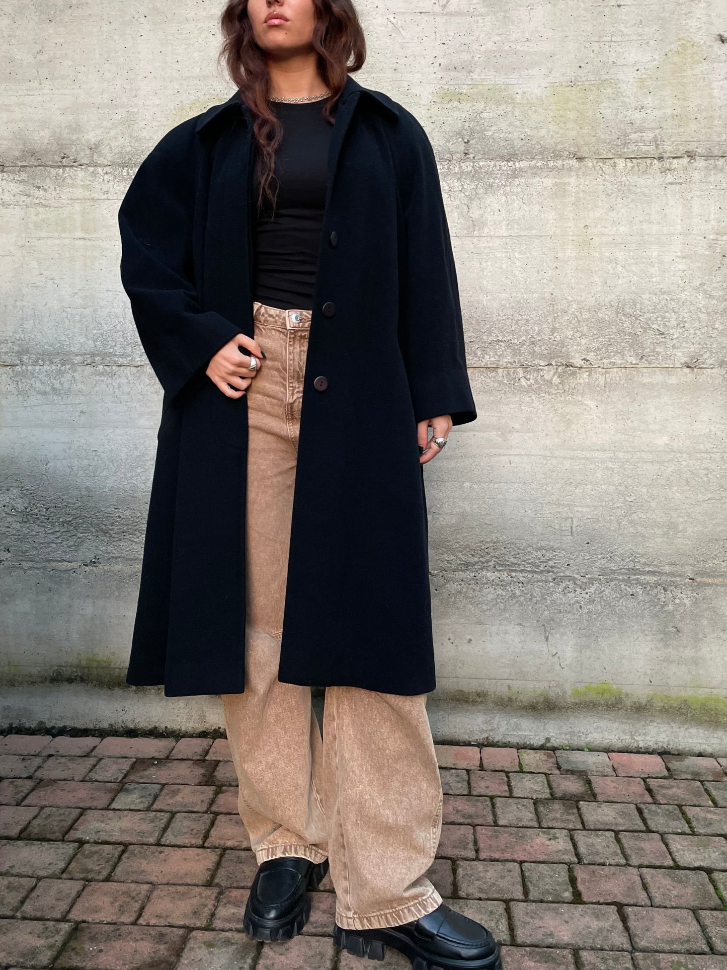 Cappotto nero sartoriale 100% lana vergine, taglia L