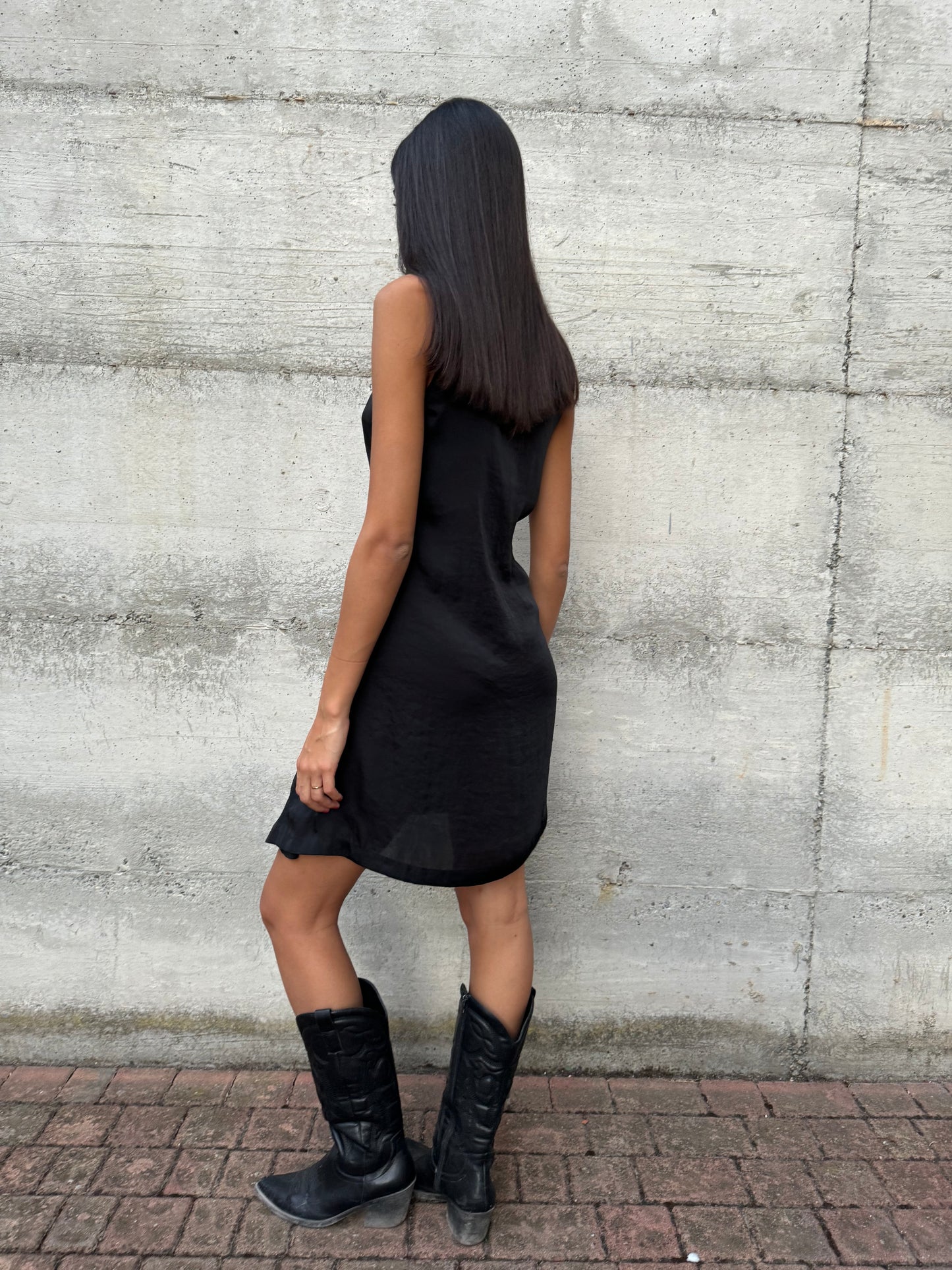 Abitino satinato nero, taglia M