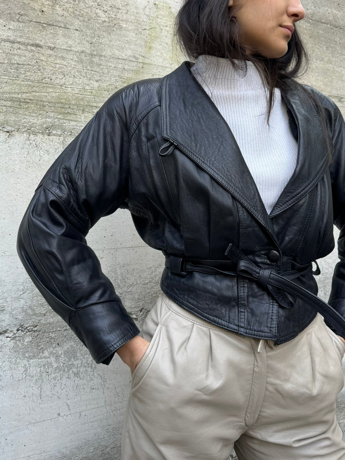 Giacca 80s crop in vera pelle nappata