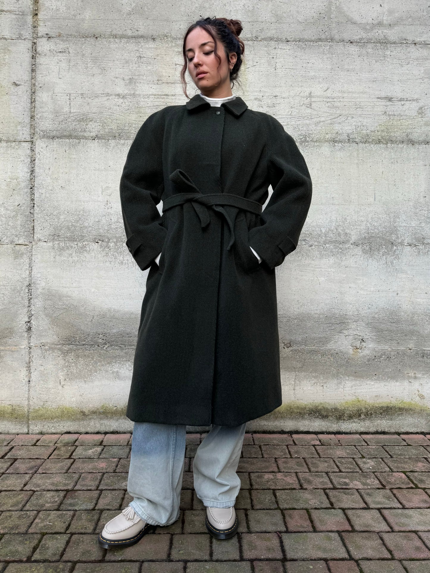 Cappotto donna sartoria Valstar verde scuro spigato, con cintura