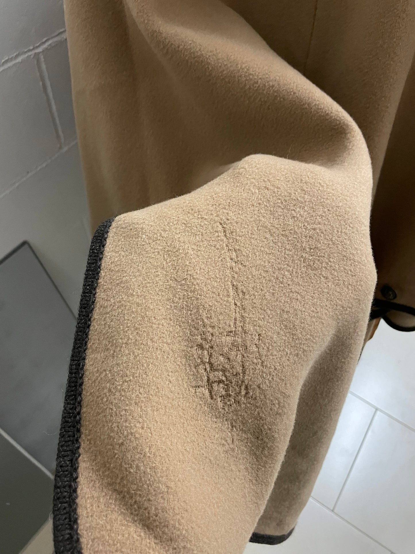 Mantella biscotto Steinbock 100% lana vergine