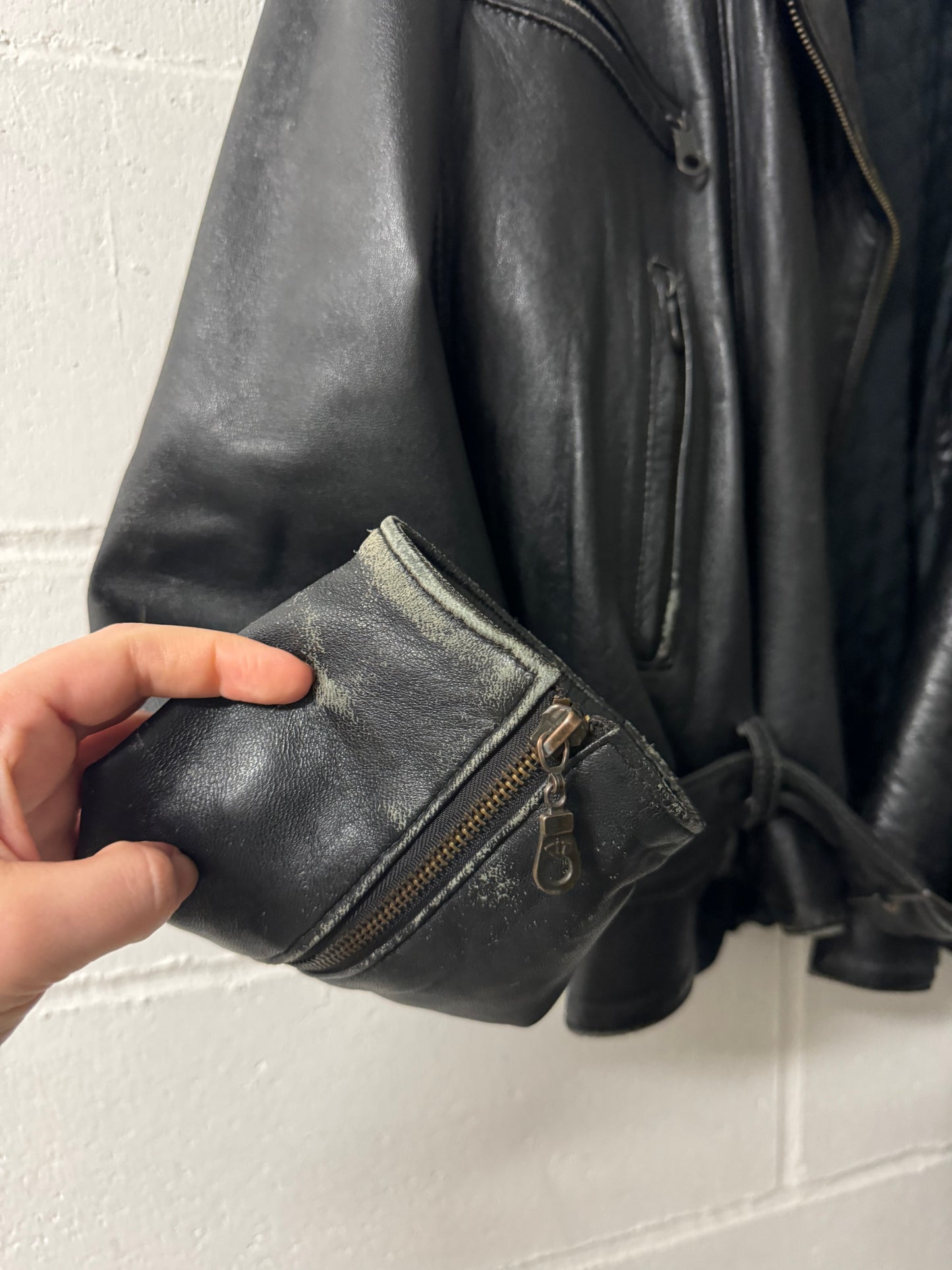 Bomber crop 80s in vera pelle nappata effetto used