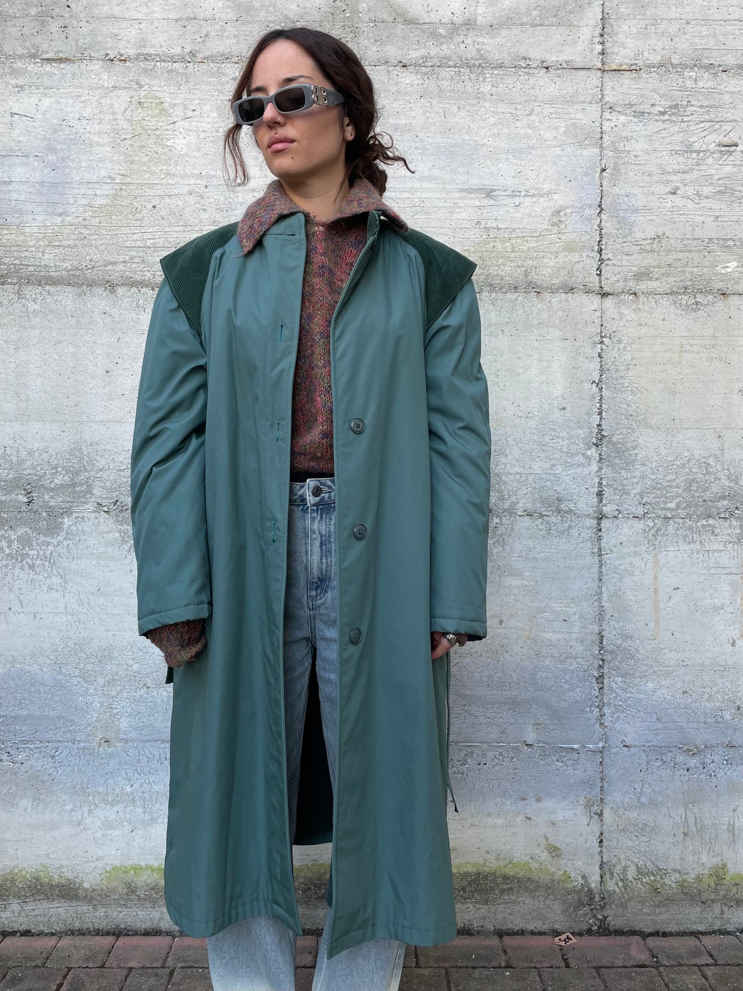 Trenchcoat invernale imbottito con cintura