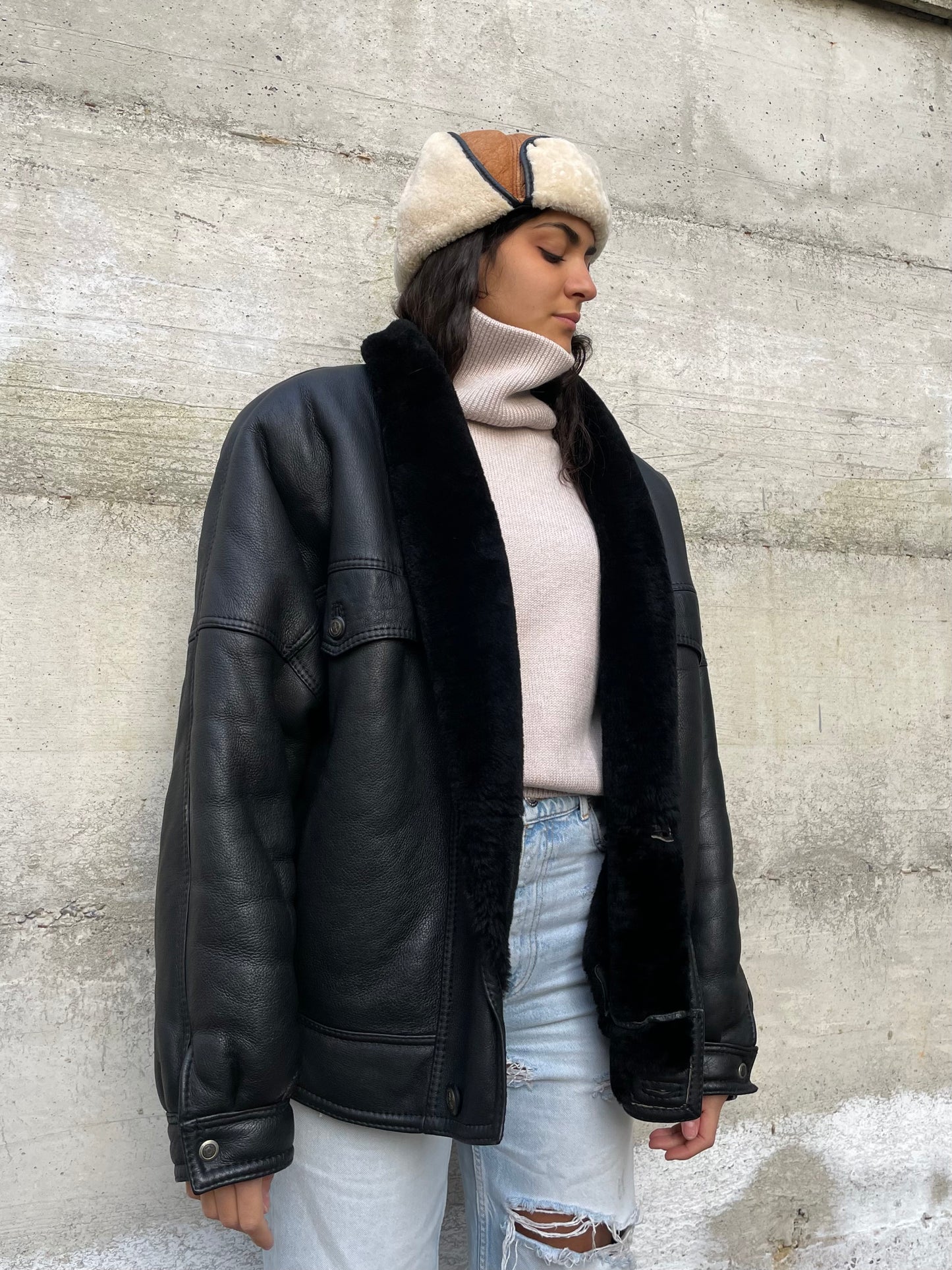 Montone originale Shearling modello bomber, esterno in pelle e interno a pelo raso