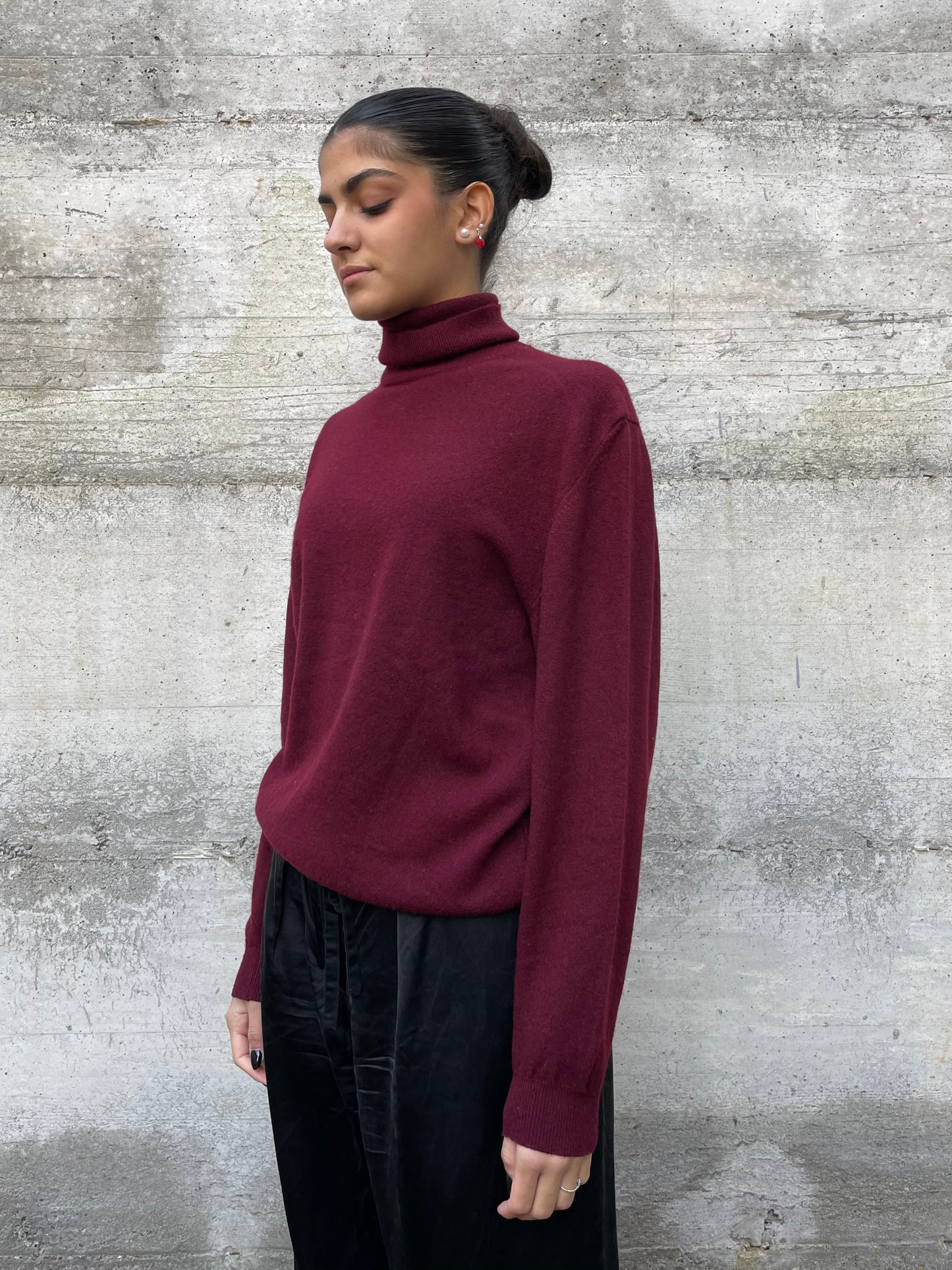 Maglione unisex a collo alto borgogna 100% lana vergine