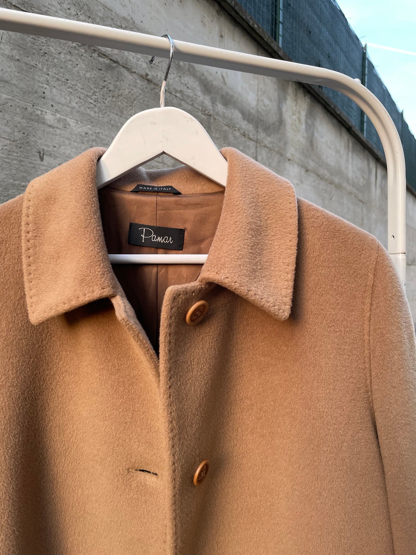 Cappotto sartoriale biscotto in pura lana vergine superfine