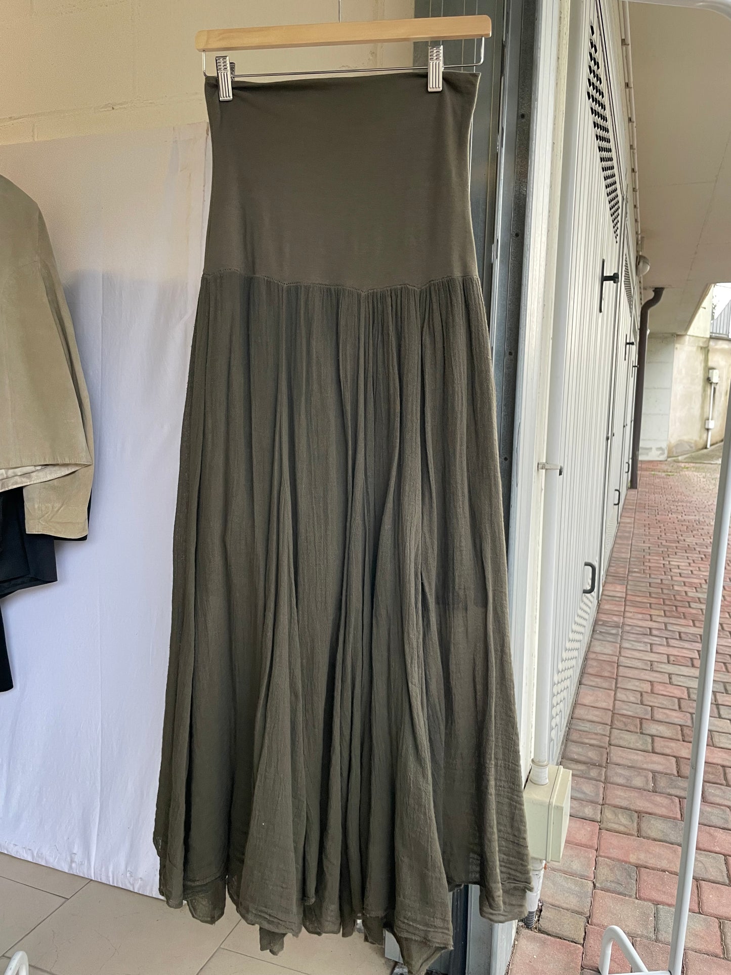 Gonna lunga sartoriale in crepe di cotone, verde oliva - taglia unica