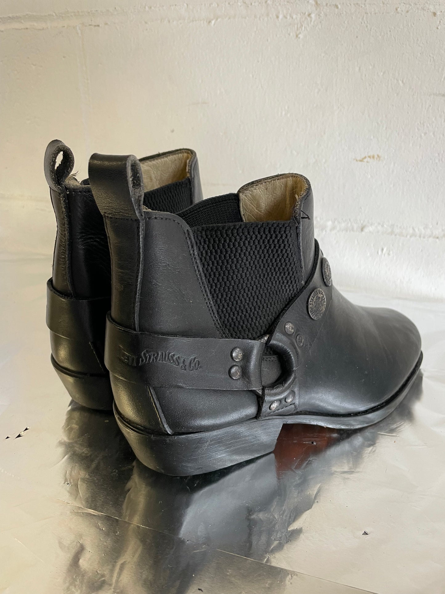 EU 38 - Kentucky boots bassi Levi's Strauss vera pelle neri